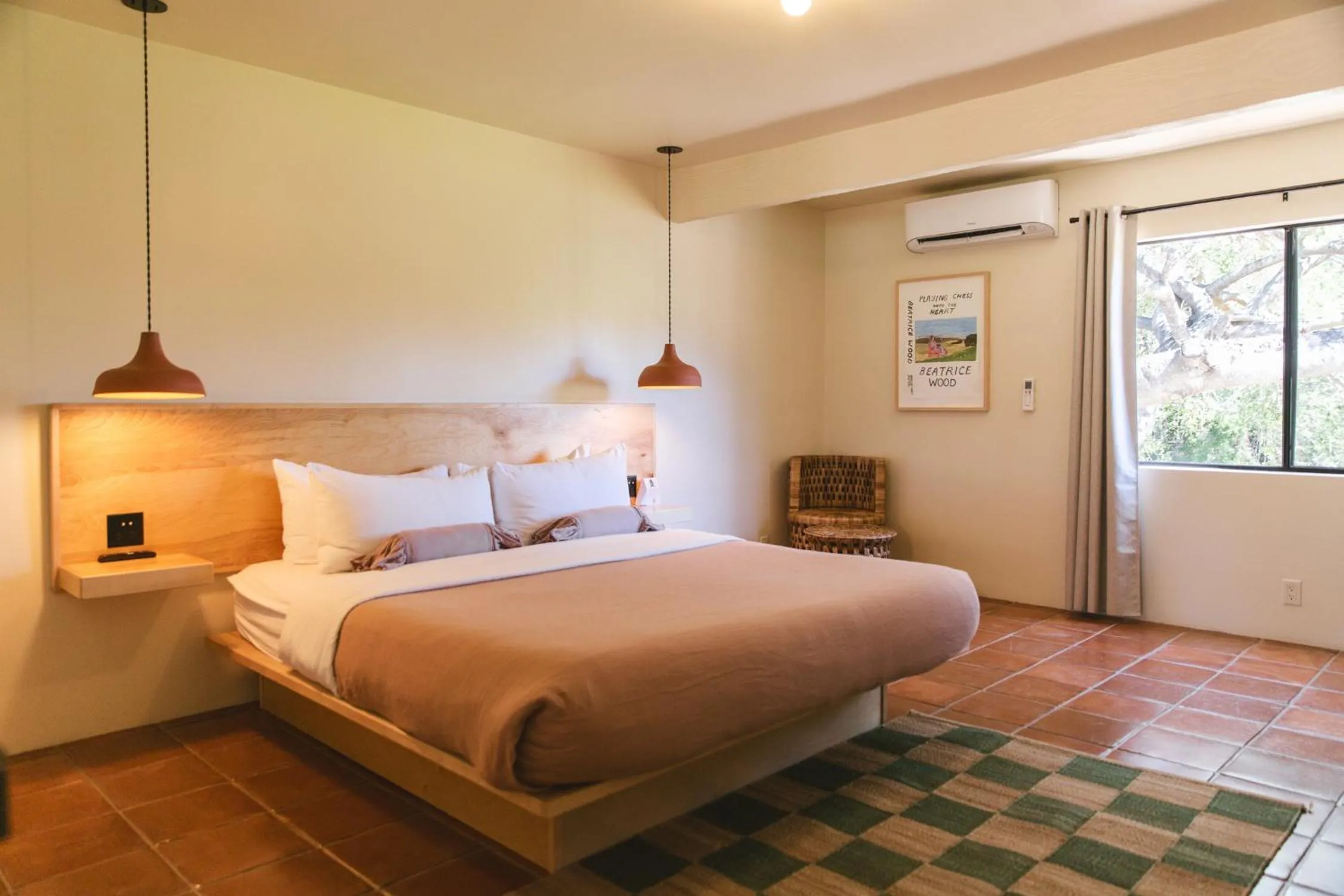 Hummingbird Inn