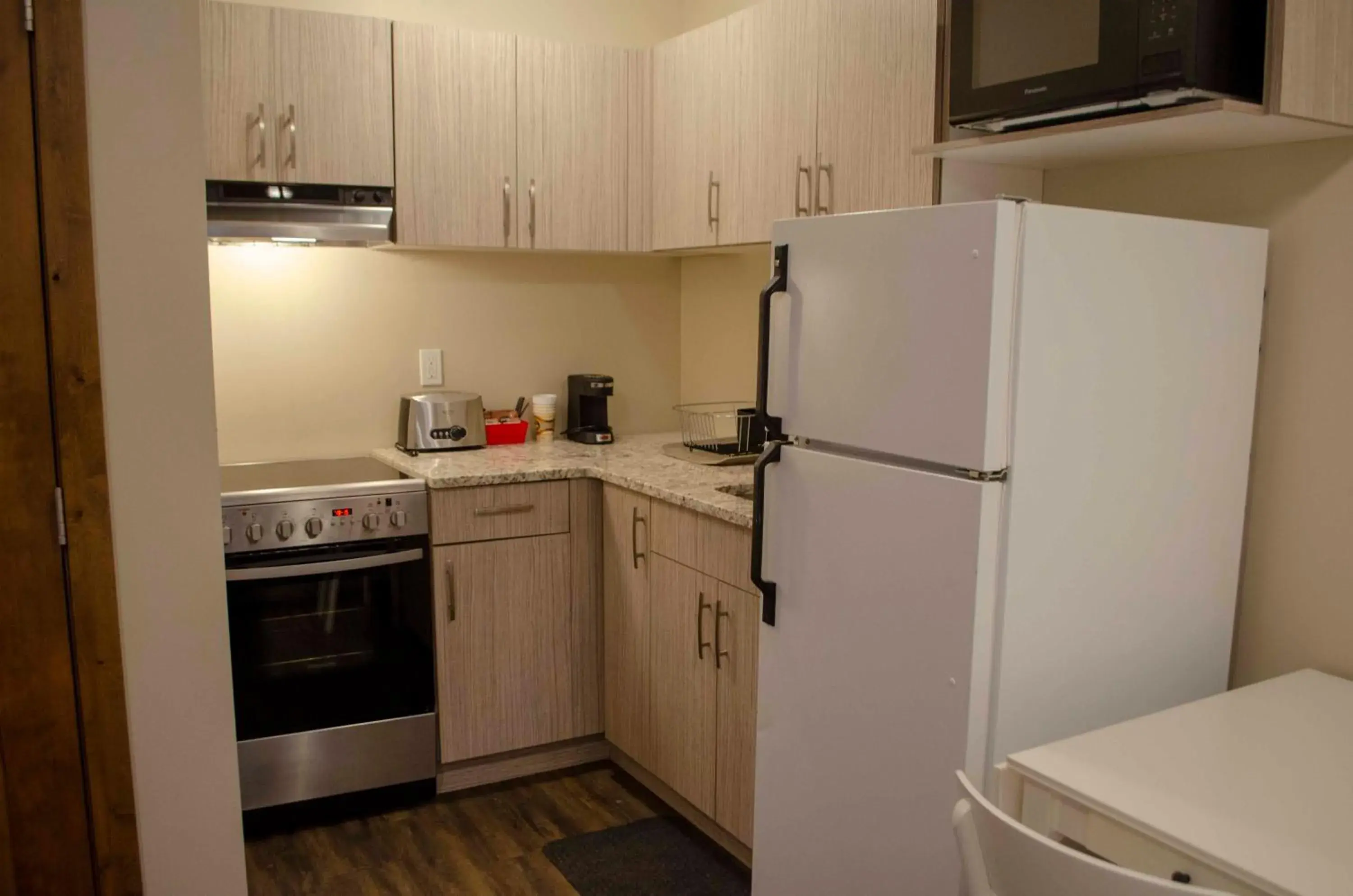 Deluxe Queen Studio in Aspen Village Deluxe Queen Studio in Aspen Village