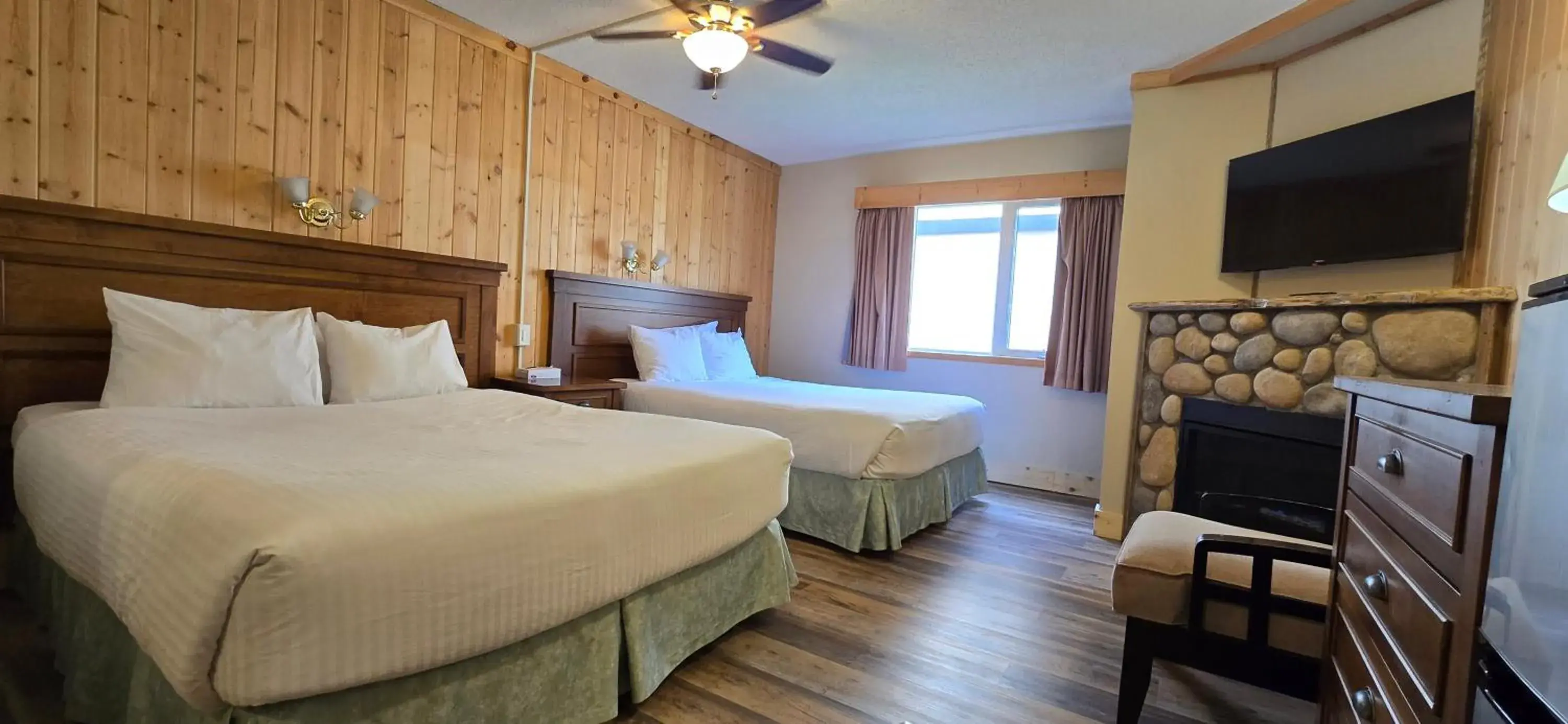 Standard Double Room in Aspen Village Standard Double Room in Aspen Village