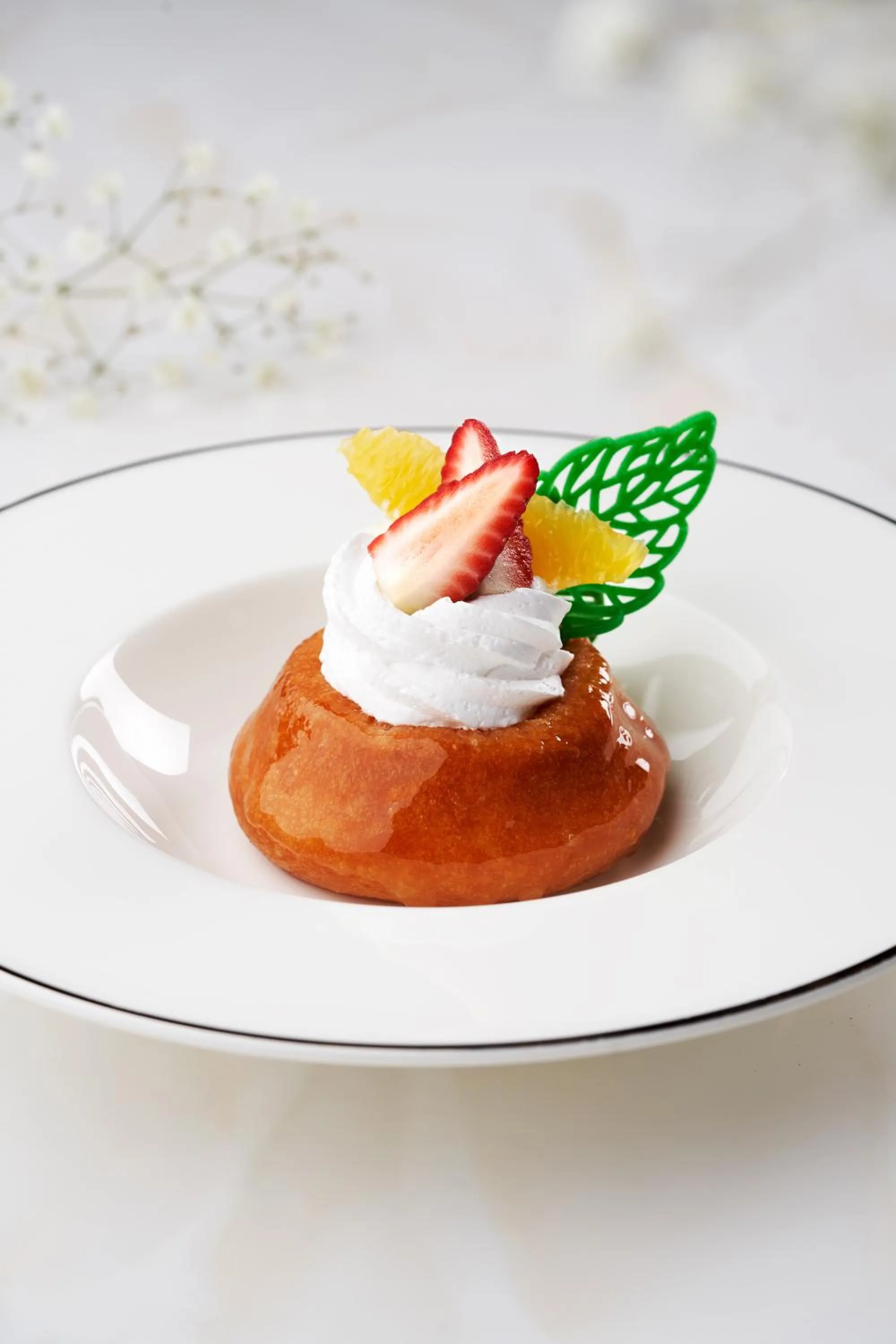 Food and drinks in The Laurus, a Luxury Collection Resort, Singapore