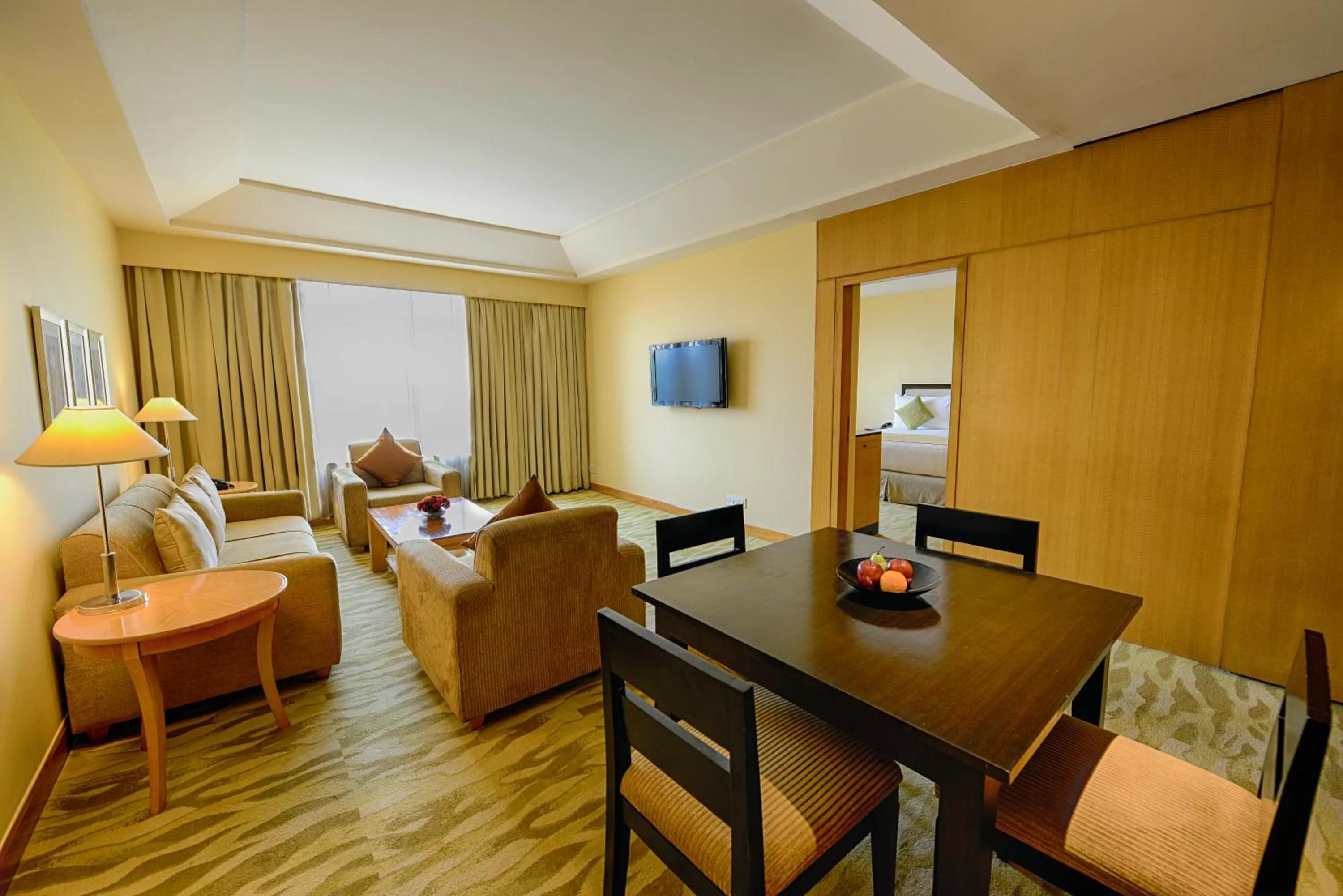 Living room, Bed in The Grand New Delhi