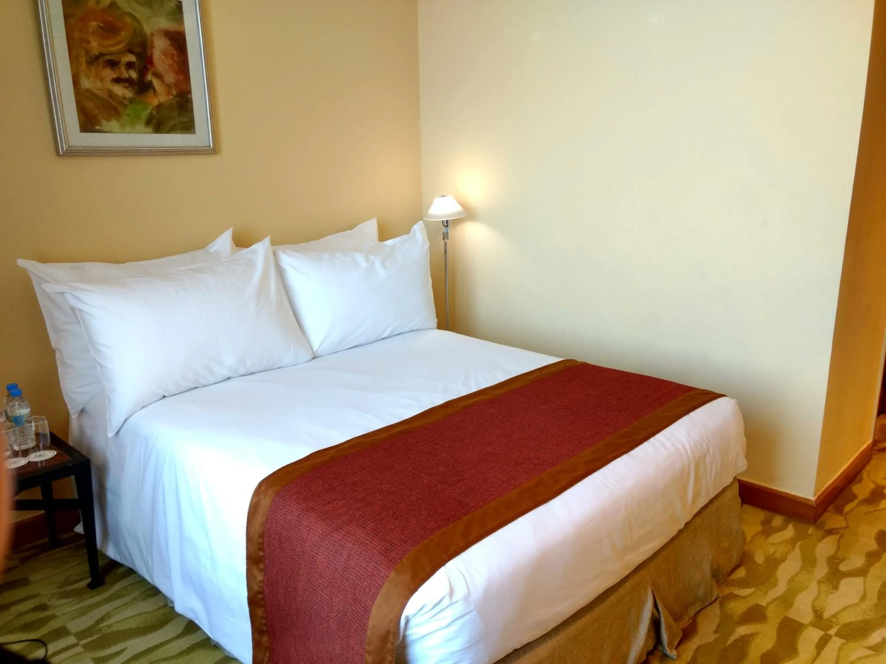 Bedroom, Bed in The Grand New Delhi