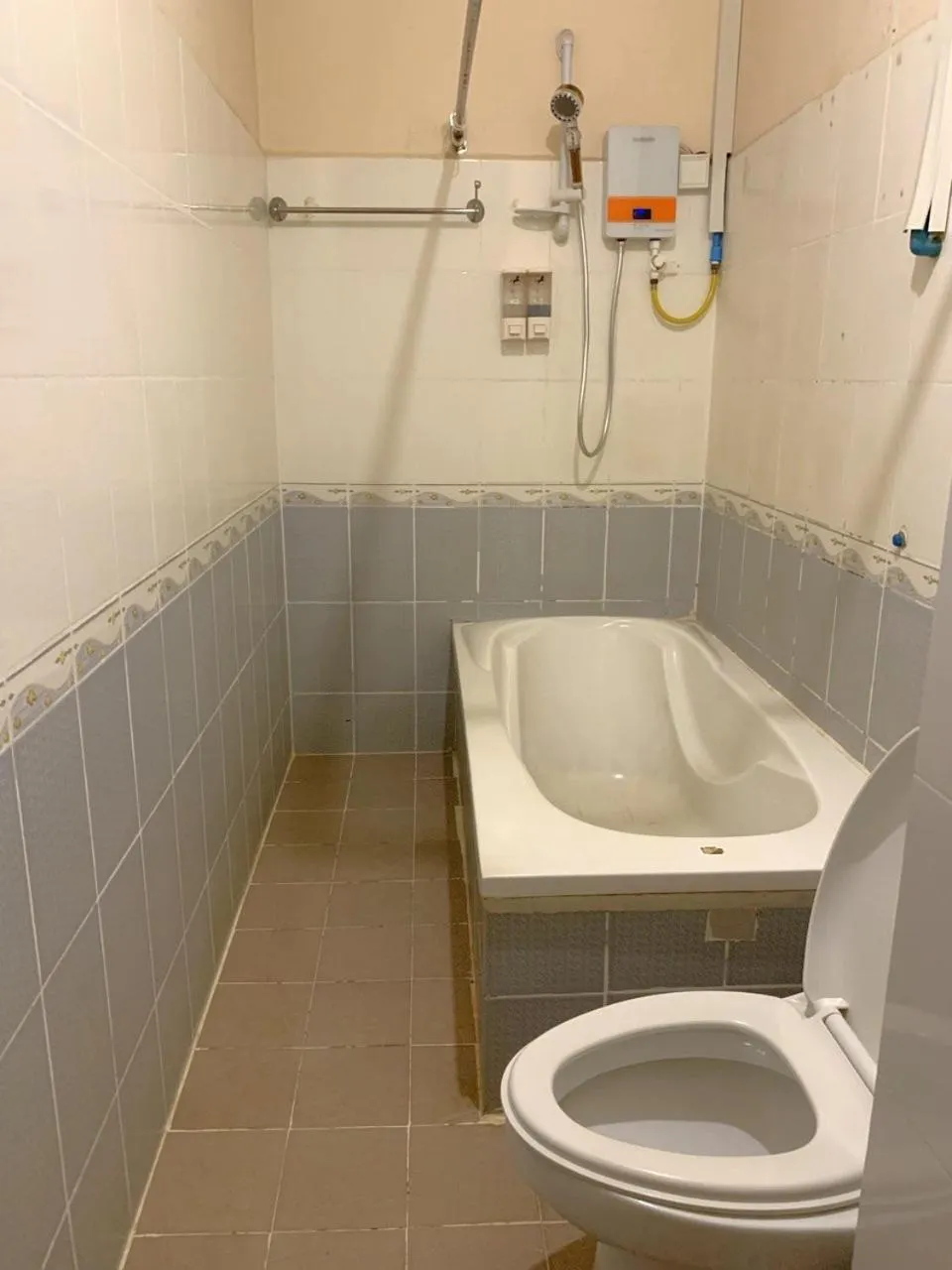 Shower in Siem Reap Riverside Hotel