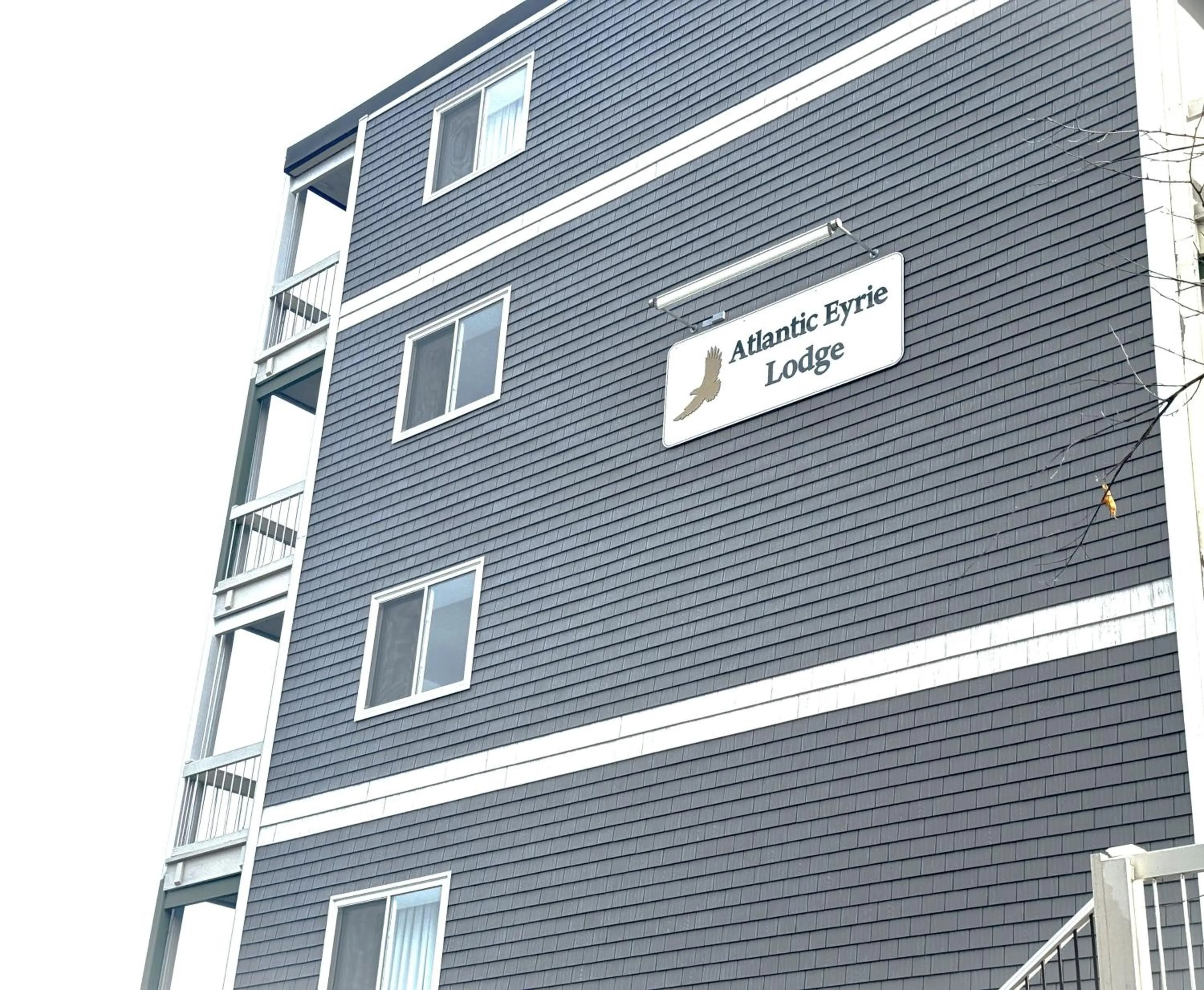 Atlantic Eyrie Lodge