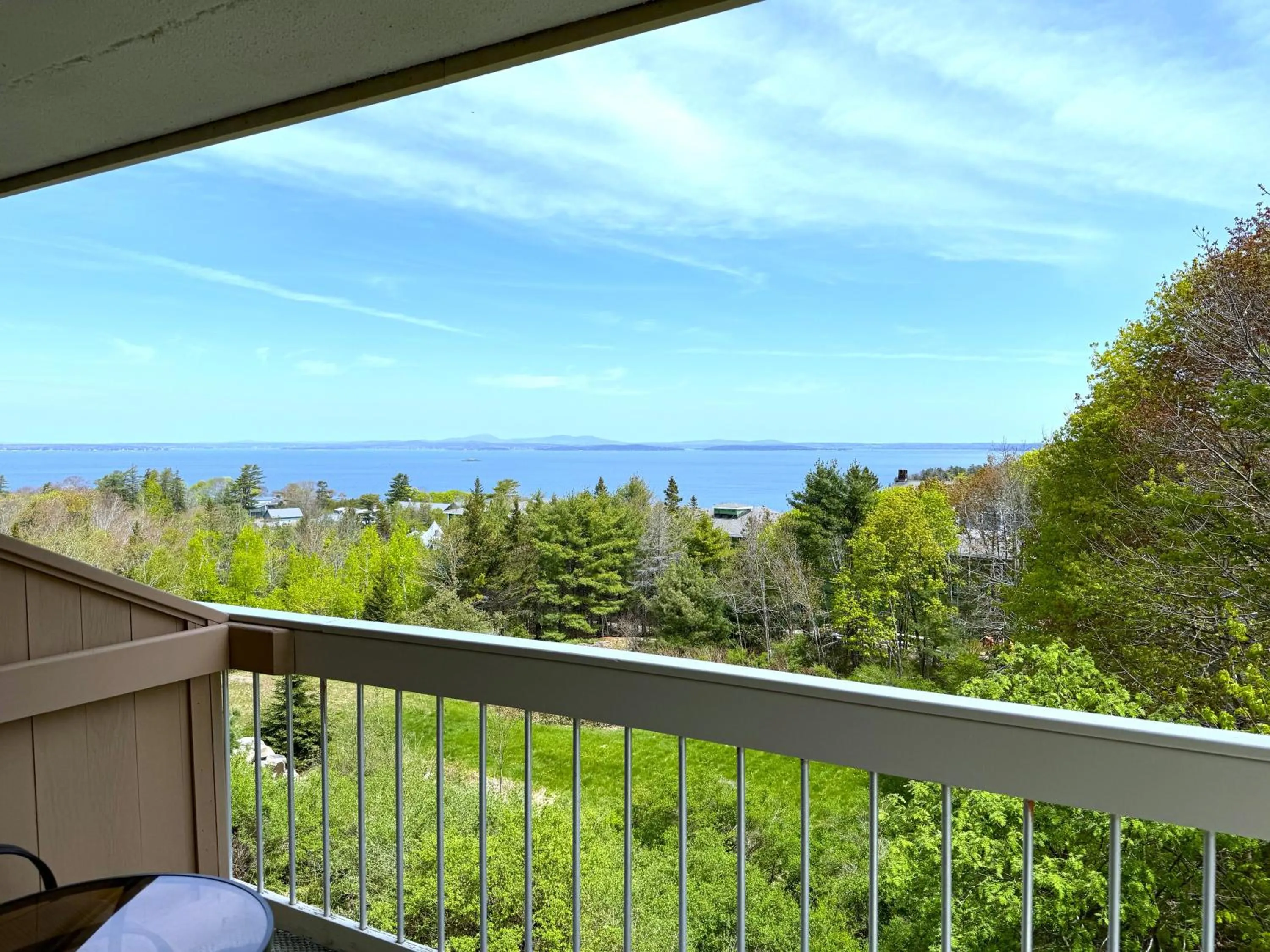 Atlantic Eyrie Lodge