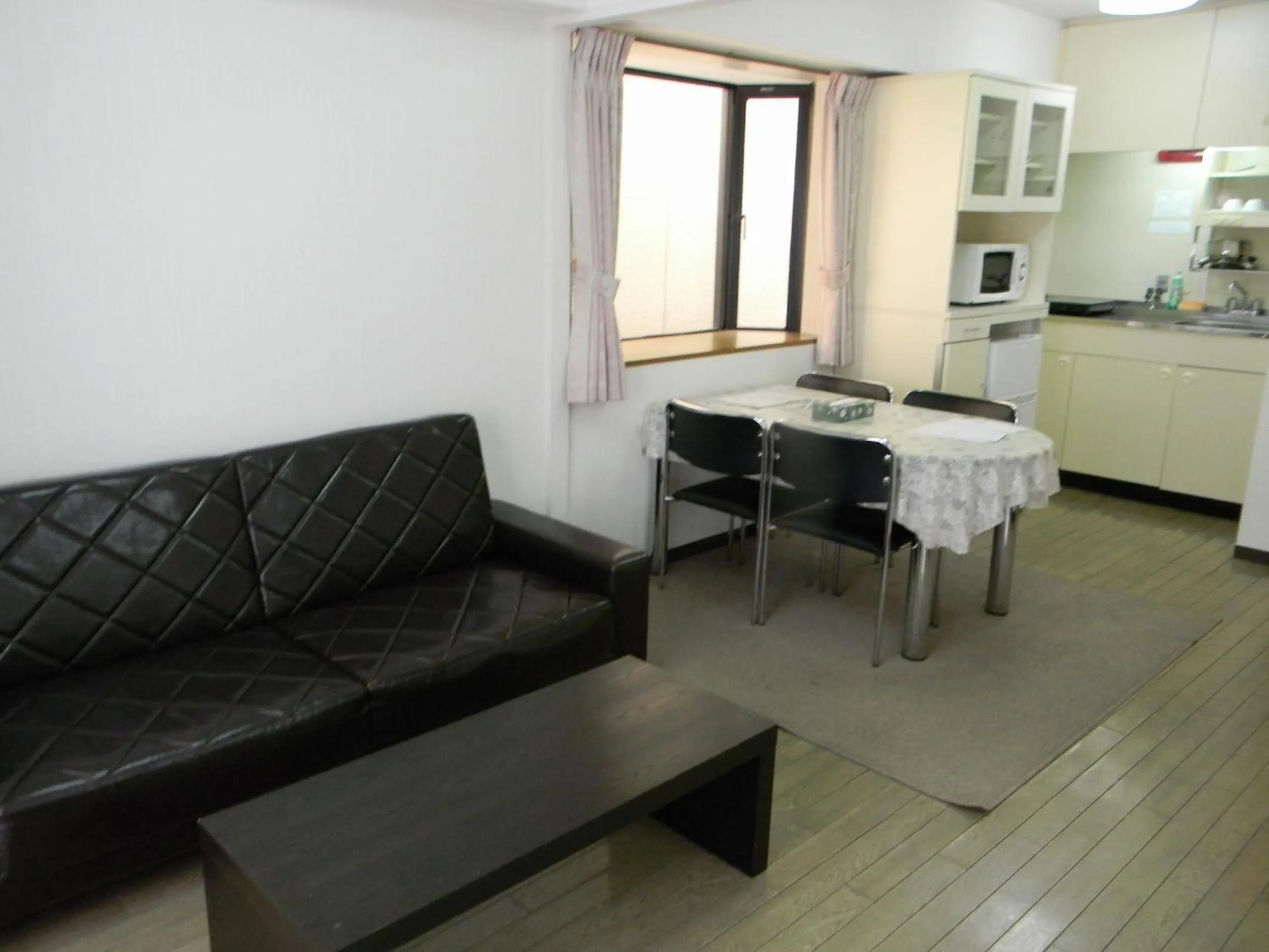 Living room in Weekly Green In Namba