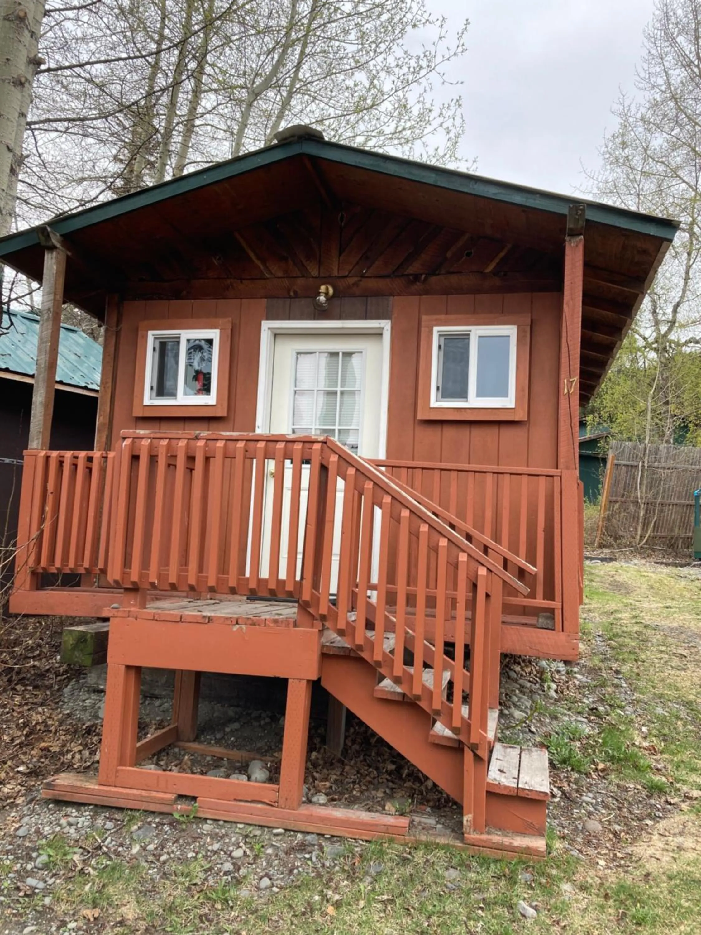 Gwin's Lodge & Roadhouse