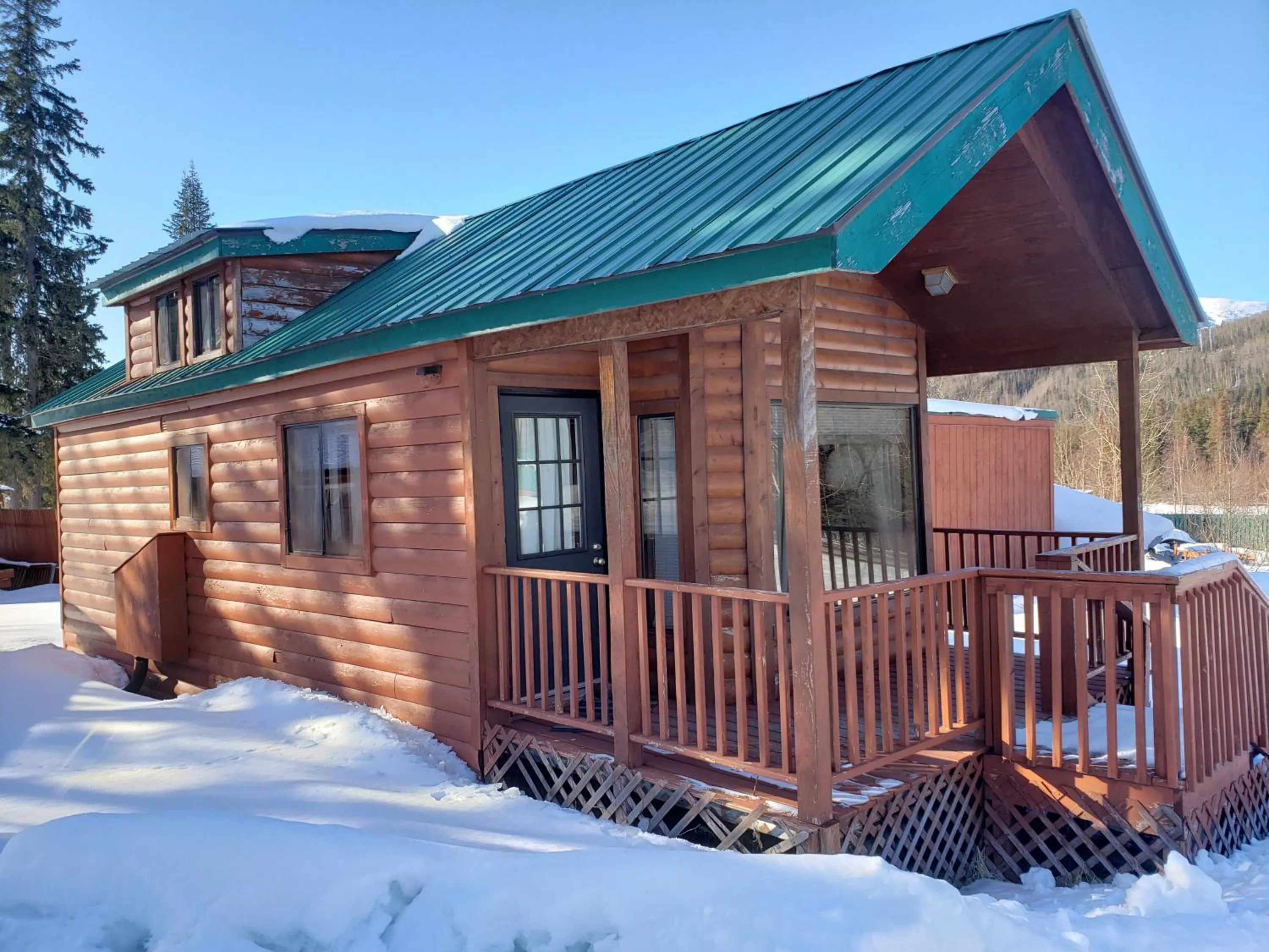 Gwin's Lodge & Roadhouse