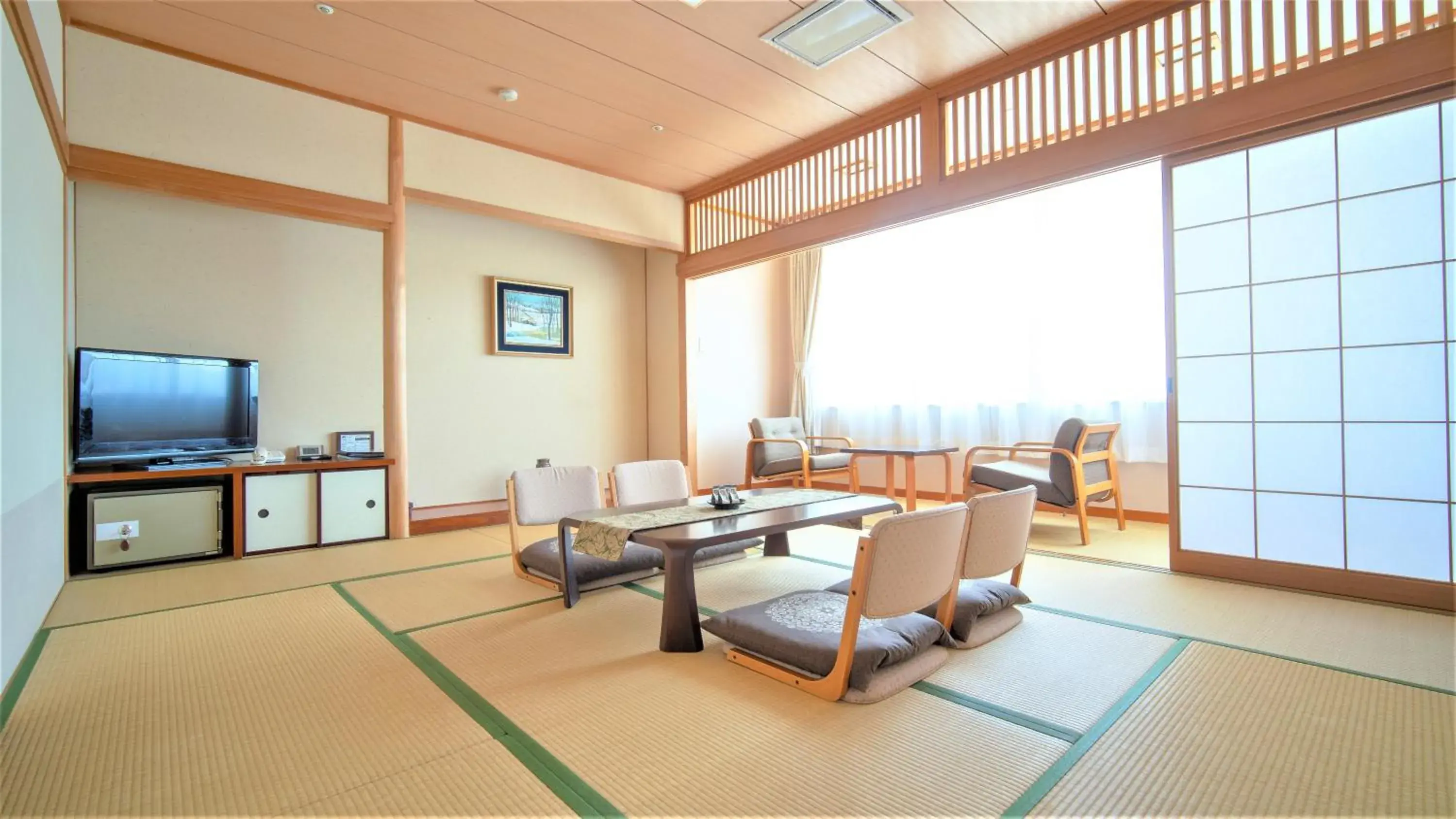 Photo of the whole room in CHRES Photo of the whole room in CHRES