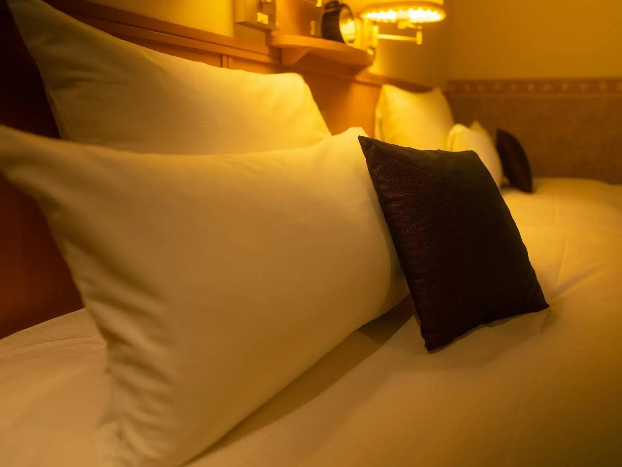 Photo of the whole room, Bed in CHRES Photo of the whole room, Bed in CHRES