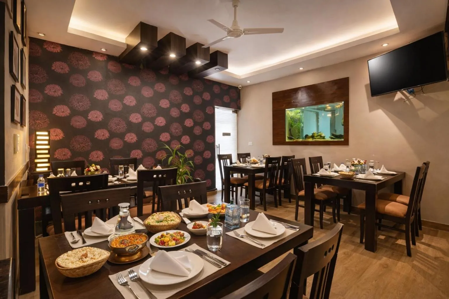 The Solace Hotel - Nehru Place