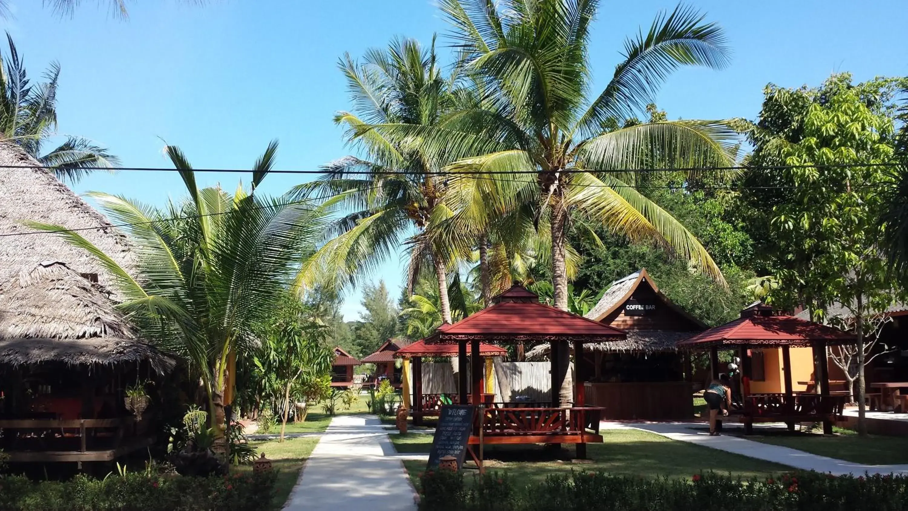 Lounge or bar in Lanta Pearl Beach Resort Lounge or bar in Lanta Pearl Beach Resort