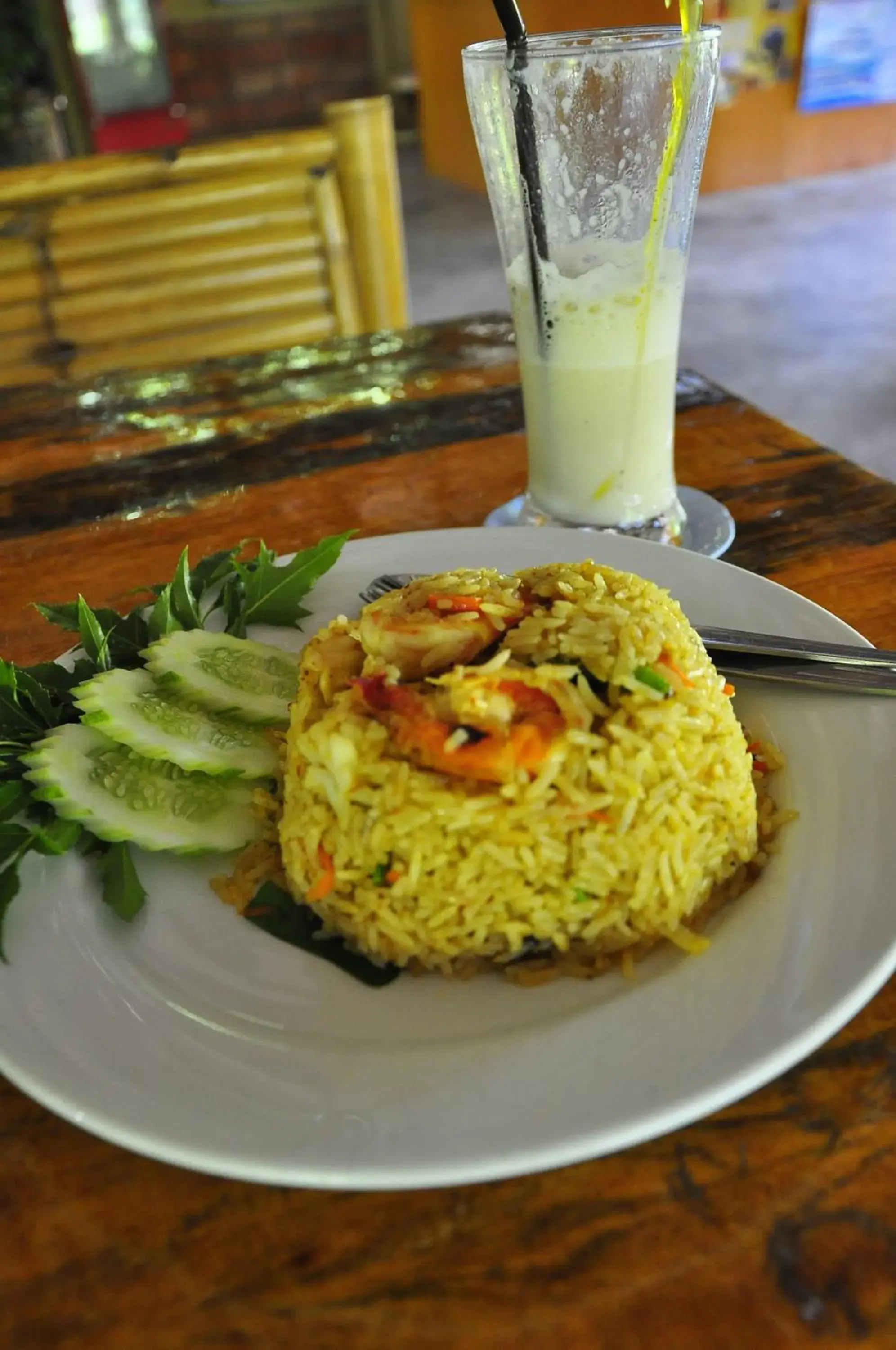 Food and drinks in Lanta Pearl Beach Resort Food and drinks in Lanta Pearl Beach Resort