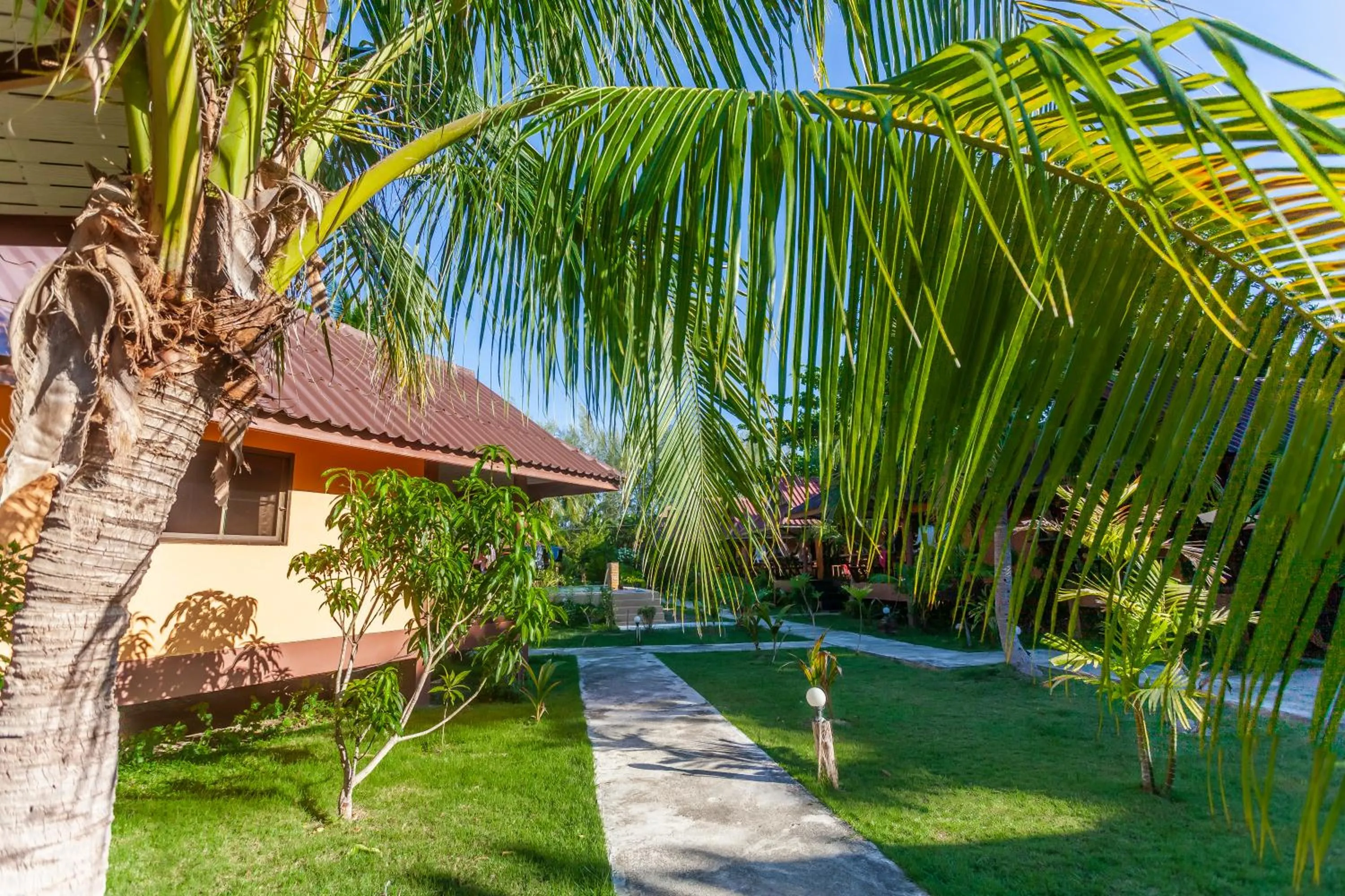 Garden in Lanta Pearl Beach Resort