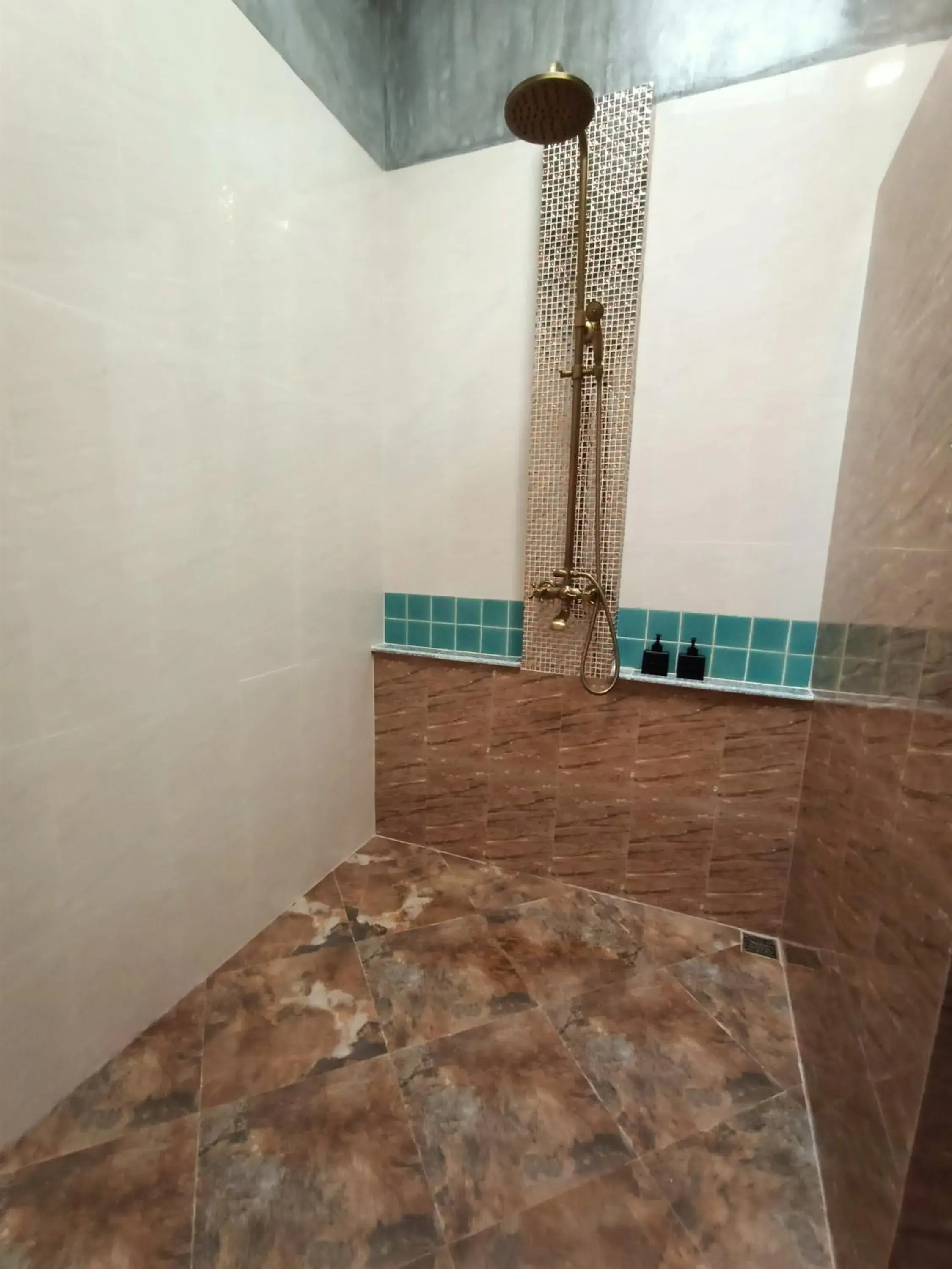 Bathroom in Lanta Pearl Beach Resort Bathroom in Lanta Pearl Beach Resort