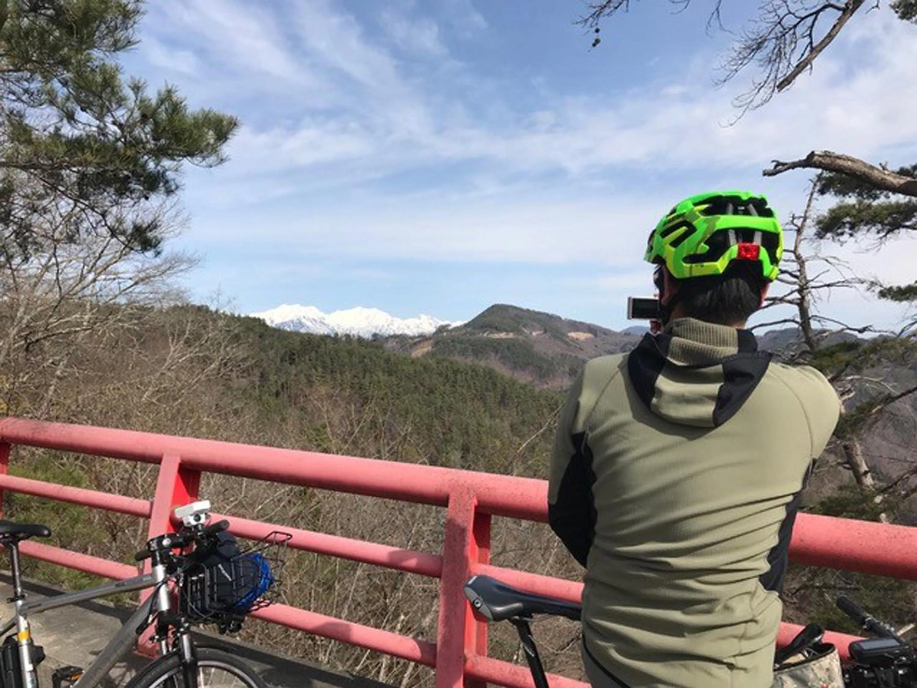 Cycling in Canadian Loghouse Inn AzuminoYujin