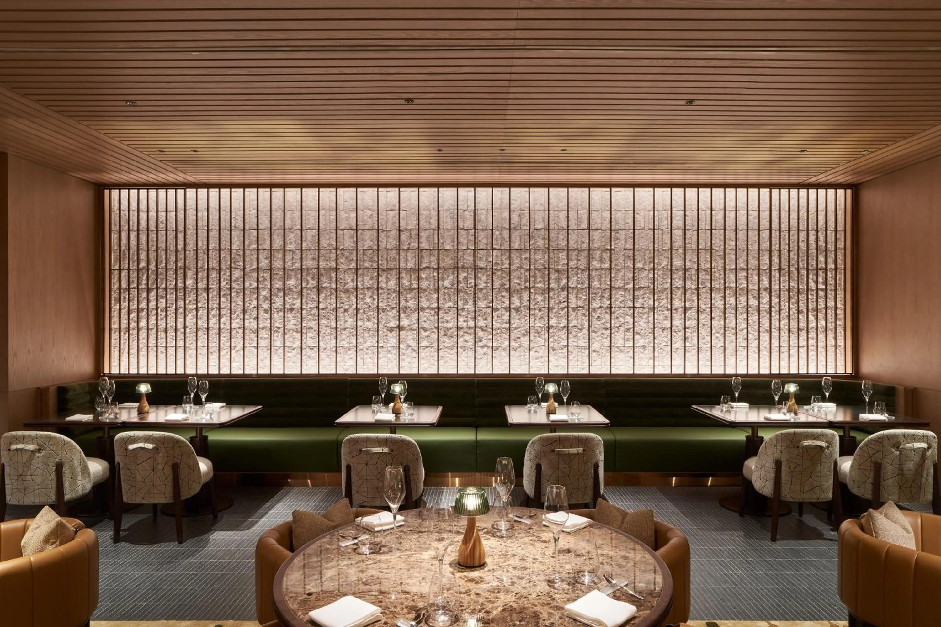 Restaurant/places to eat in Resorts World Sentosa - Hotel Michael