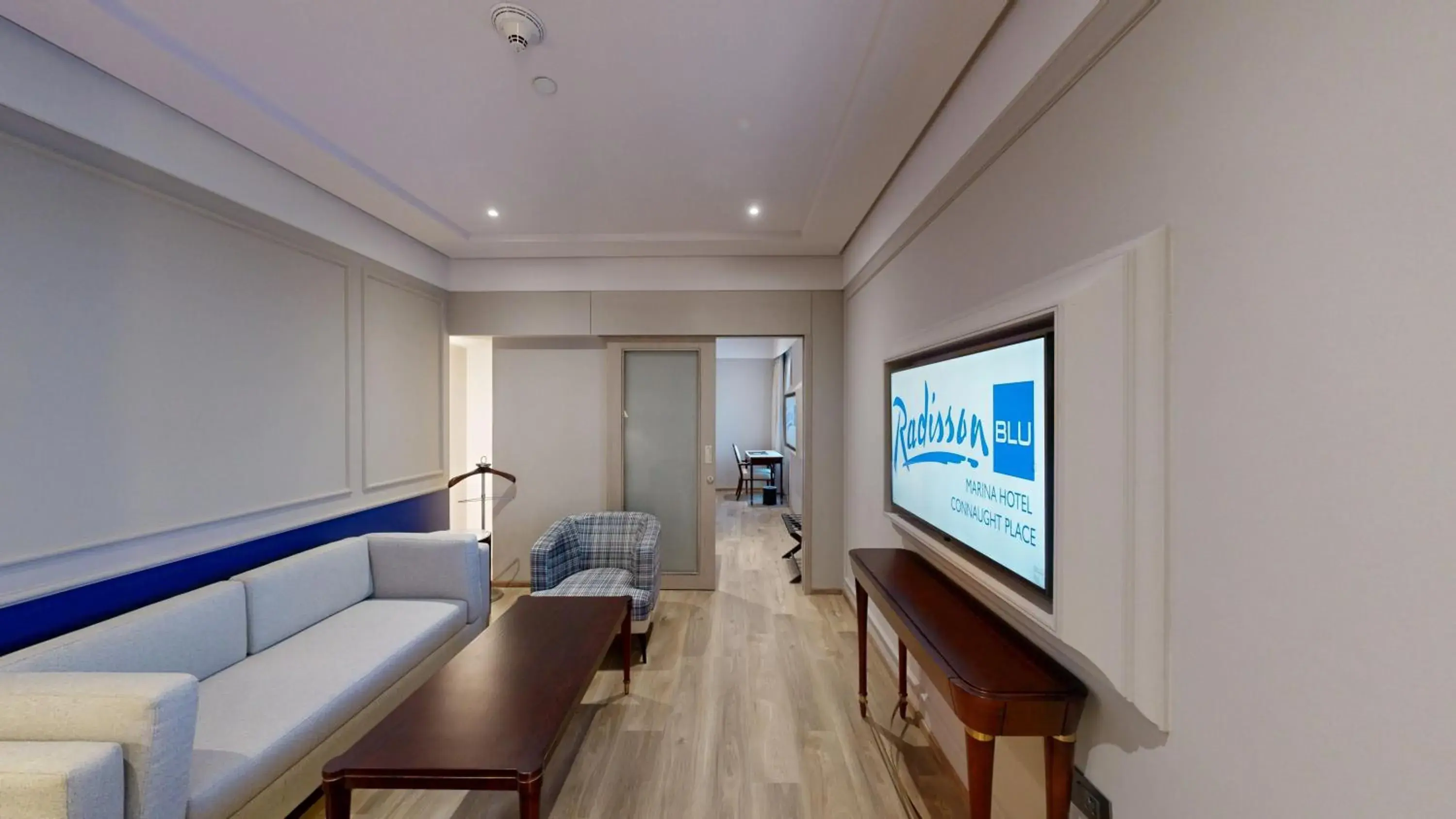 Photo of the whole room in Radisson Blu Marina Hotel Connaught Place Photo of the whole room in Radisson Blu Marina Hotel Connaught Place