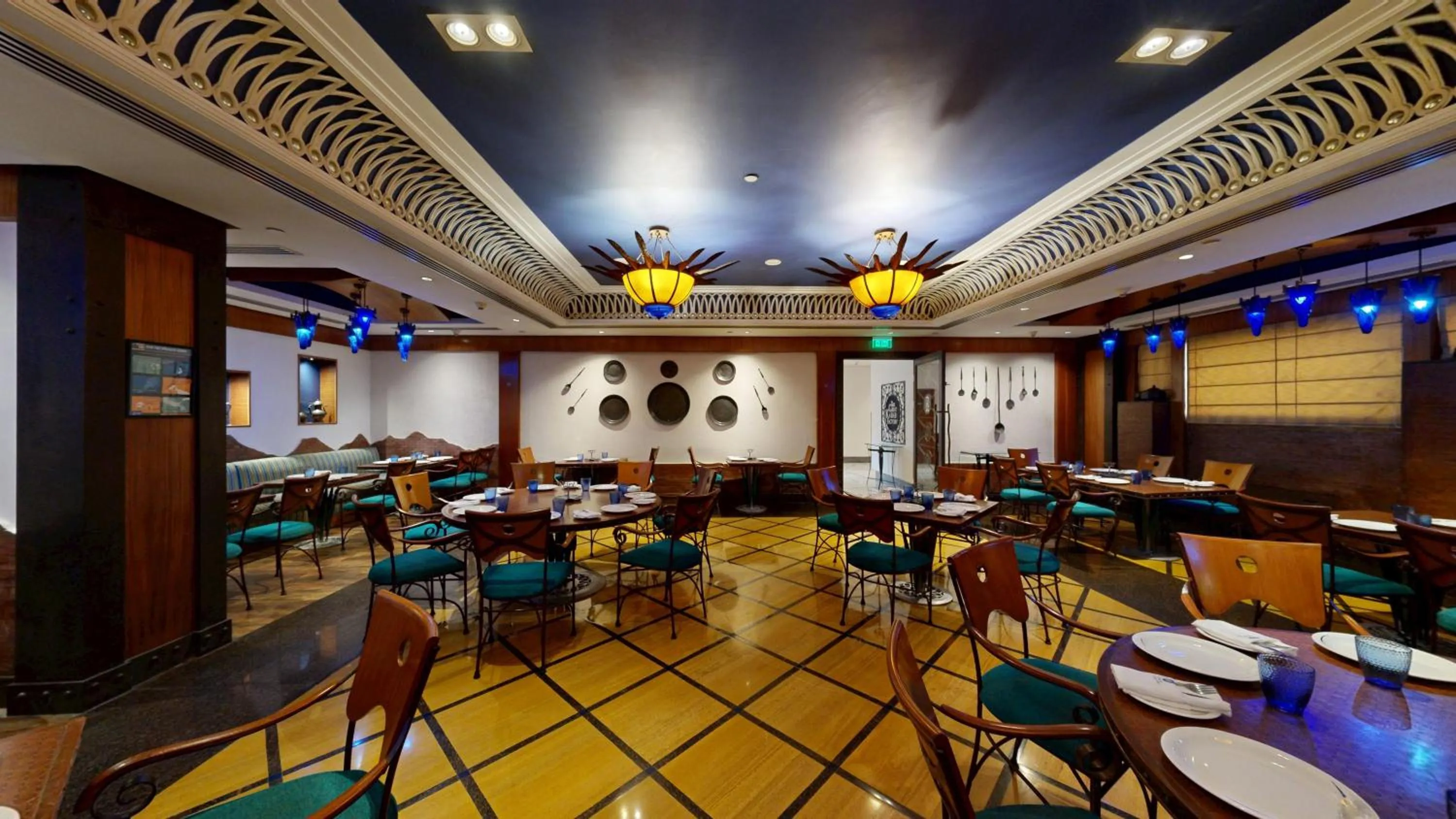 Restaurant/places to eat in Radisson Blu Marina Hotel Connaught Place
