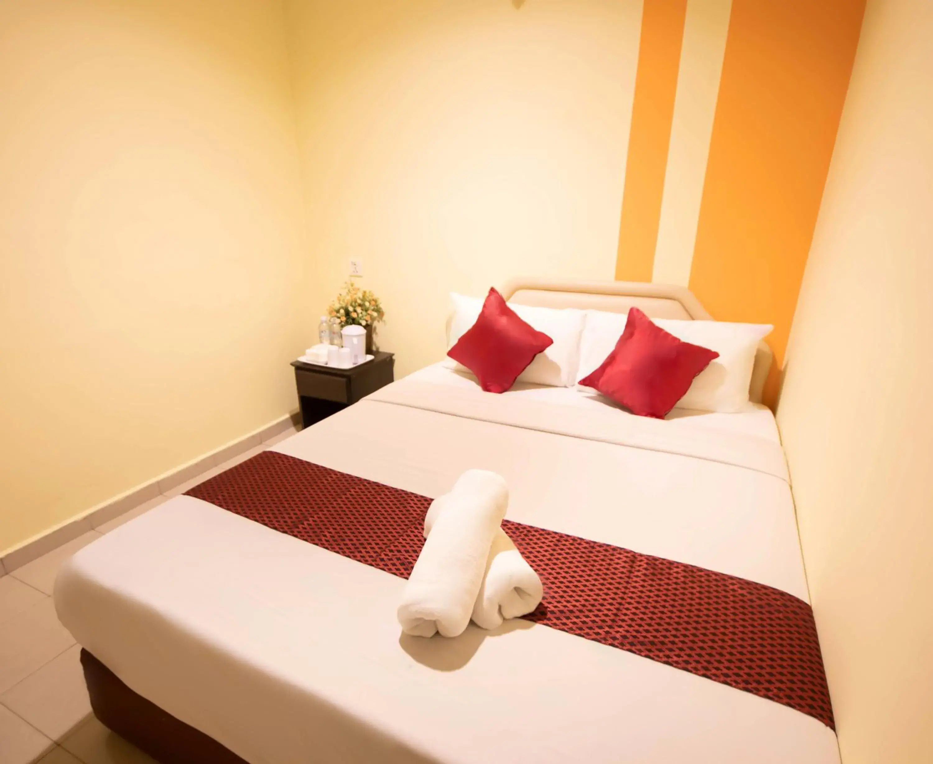 Bed in Sun Inns Hotel Lagoon near Sunway Lagoon Theme Park Bed in Sun Inns Hotel Lagoon near Sunway Lagoon Theme Park