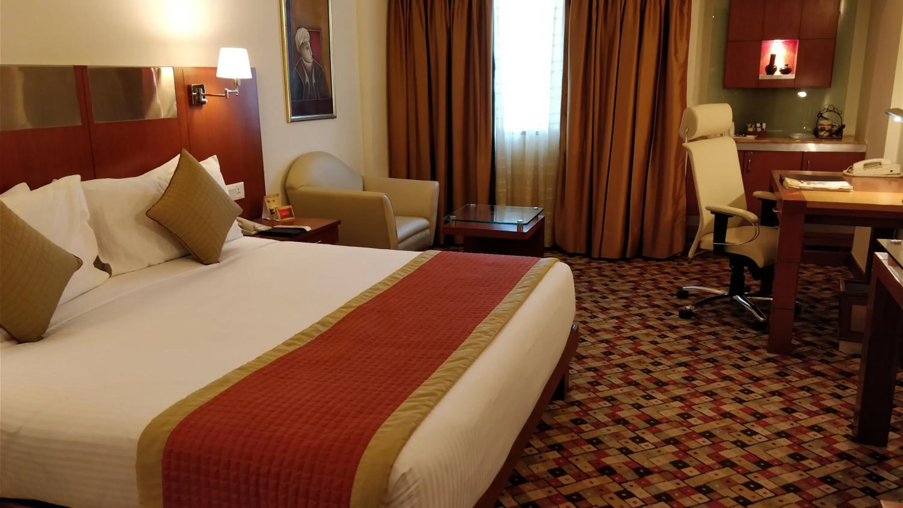 Bed in The Suryaa New Delhi