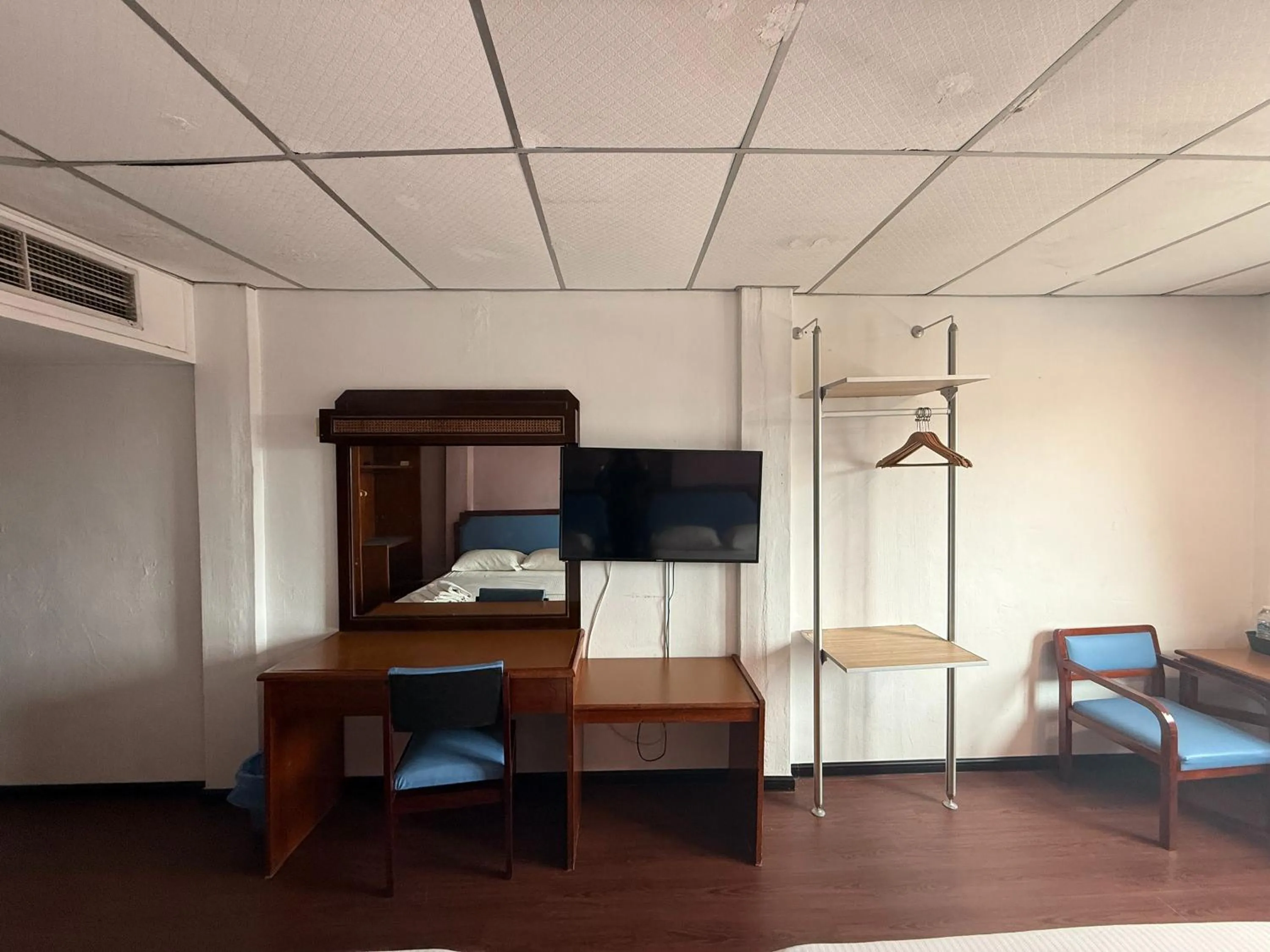 TV and multimedia, Bed in Anika Inn Kluang