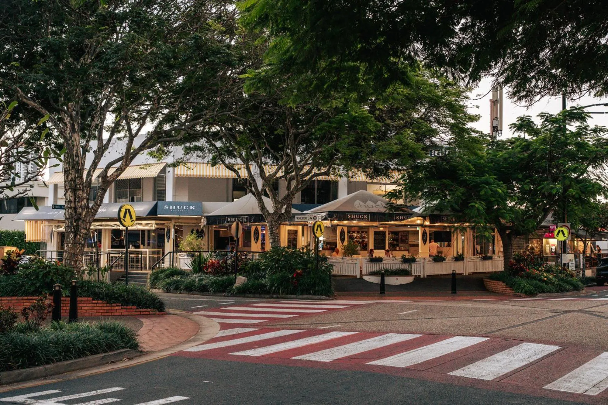 Restaurant/places to eat in The Crest Apartments