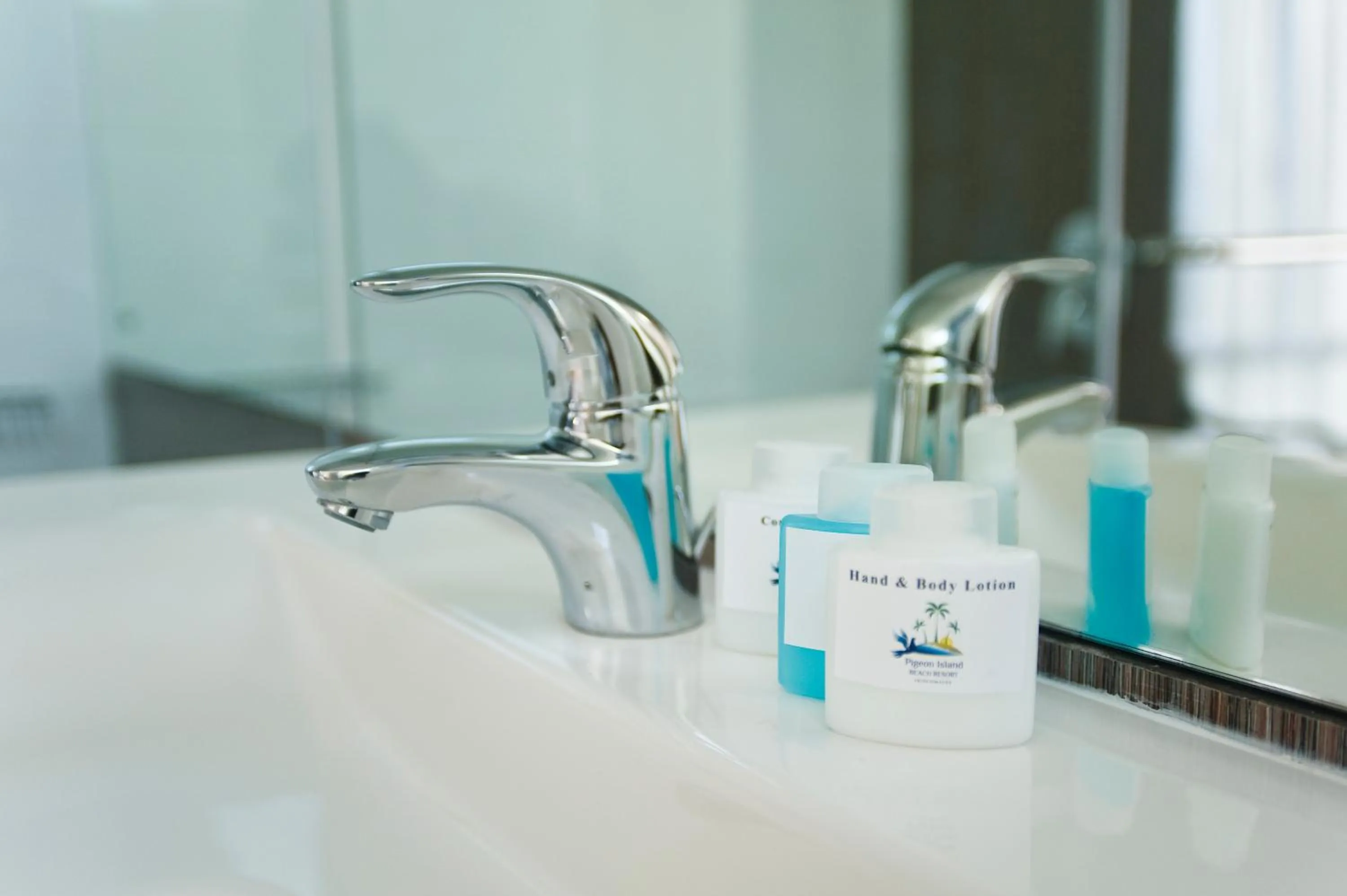 Bathroom in Pigeon Island Beach Resort and Spa