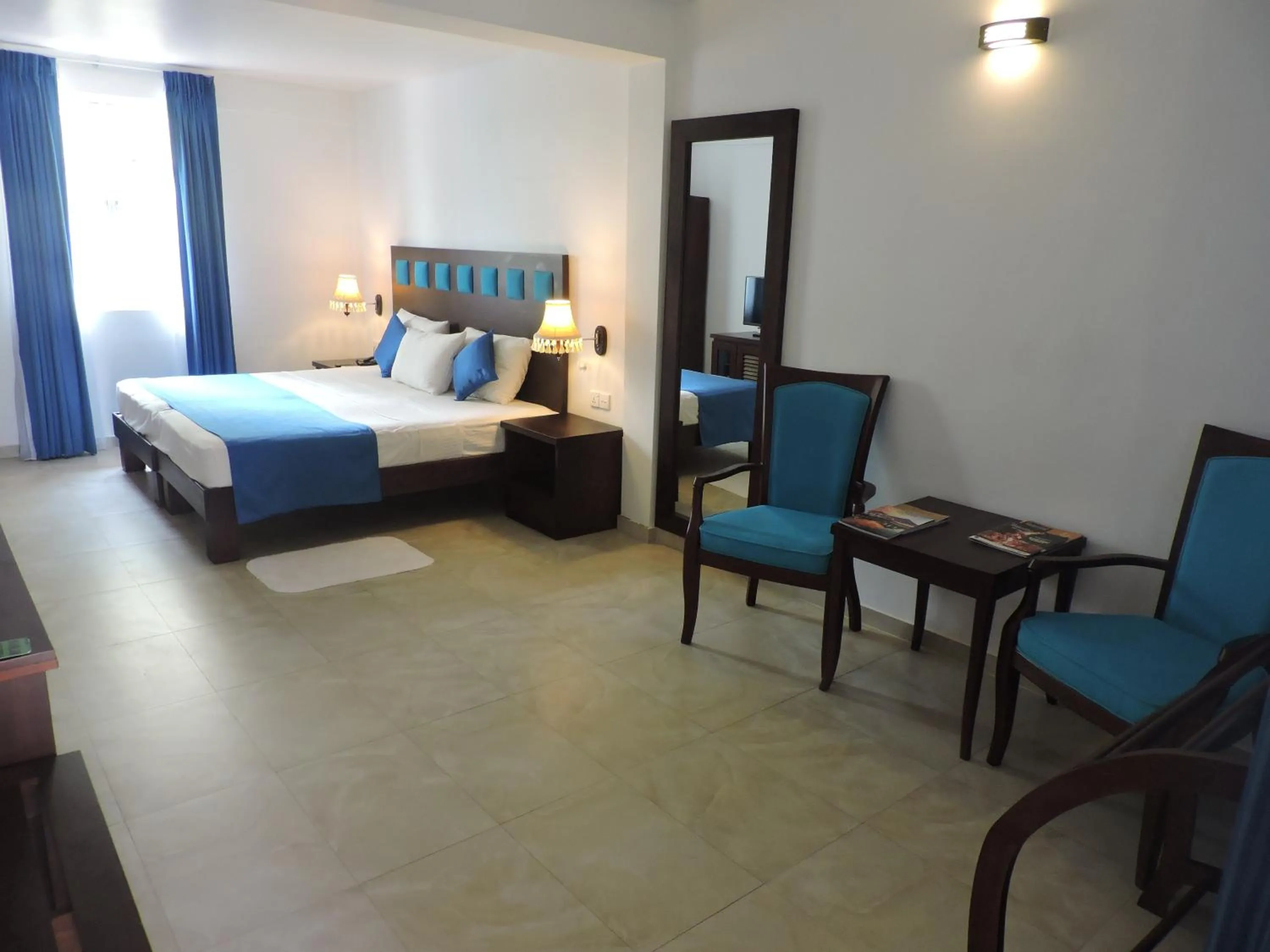 Bedroom, Bed in Pigeon Island Beach Resort