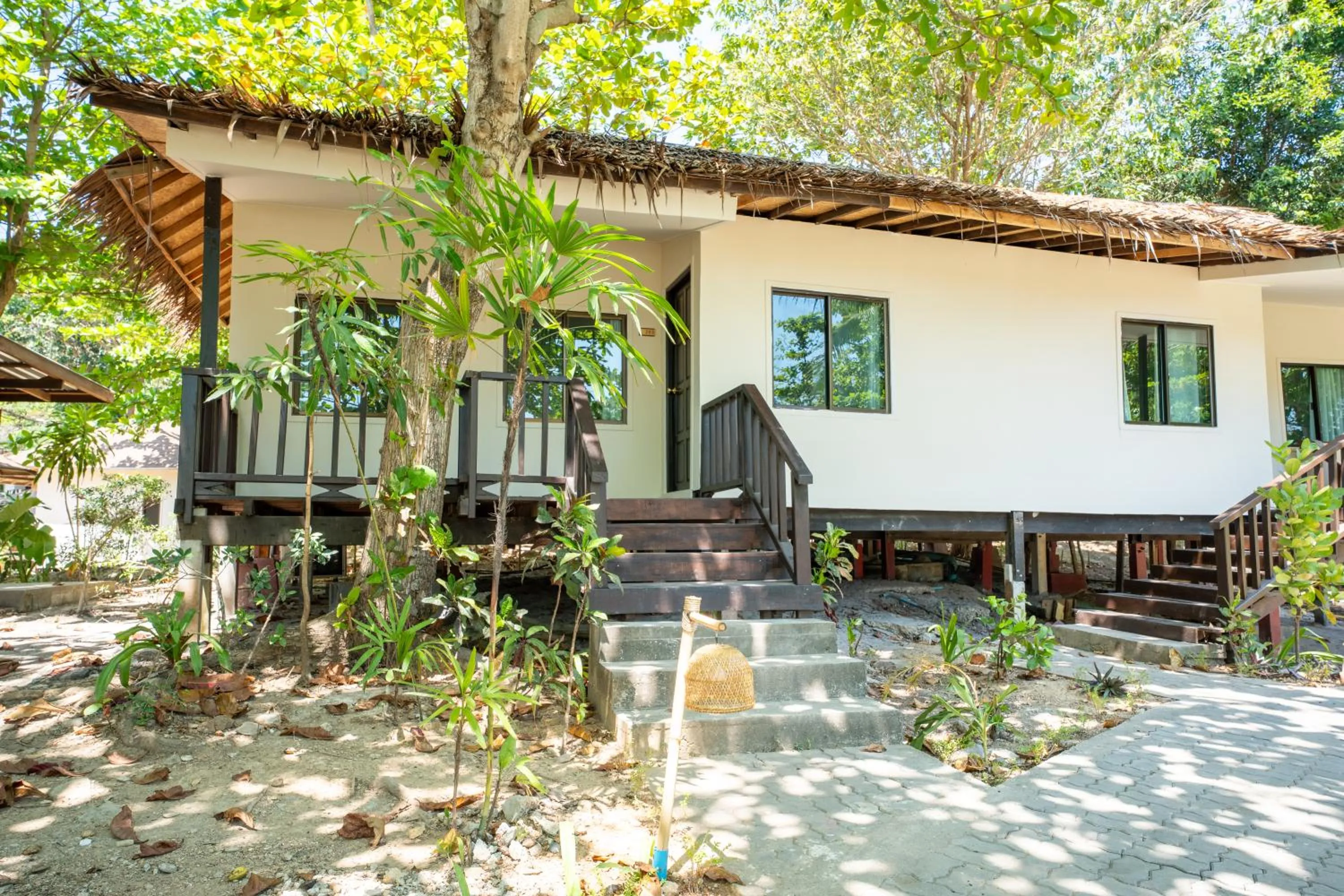 Property building in Relax Bay Beach Resort