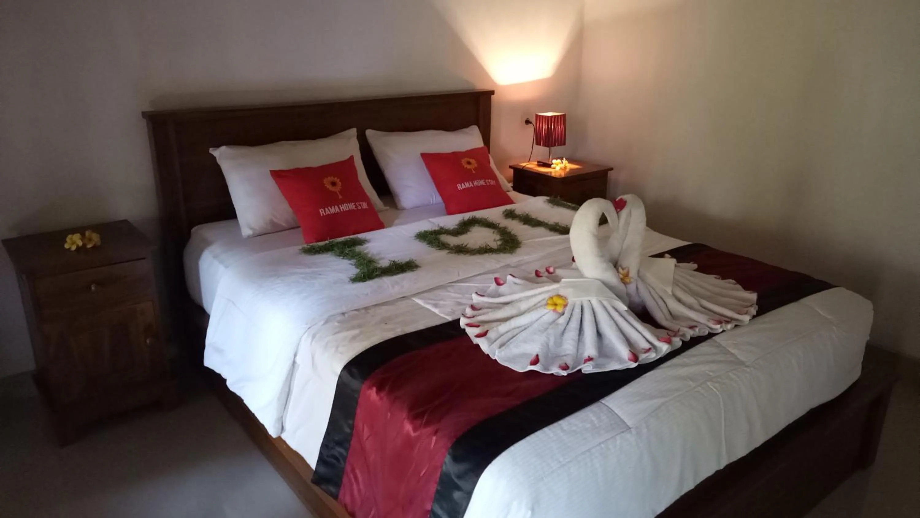 Property building, Bed in Rama Homestay