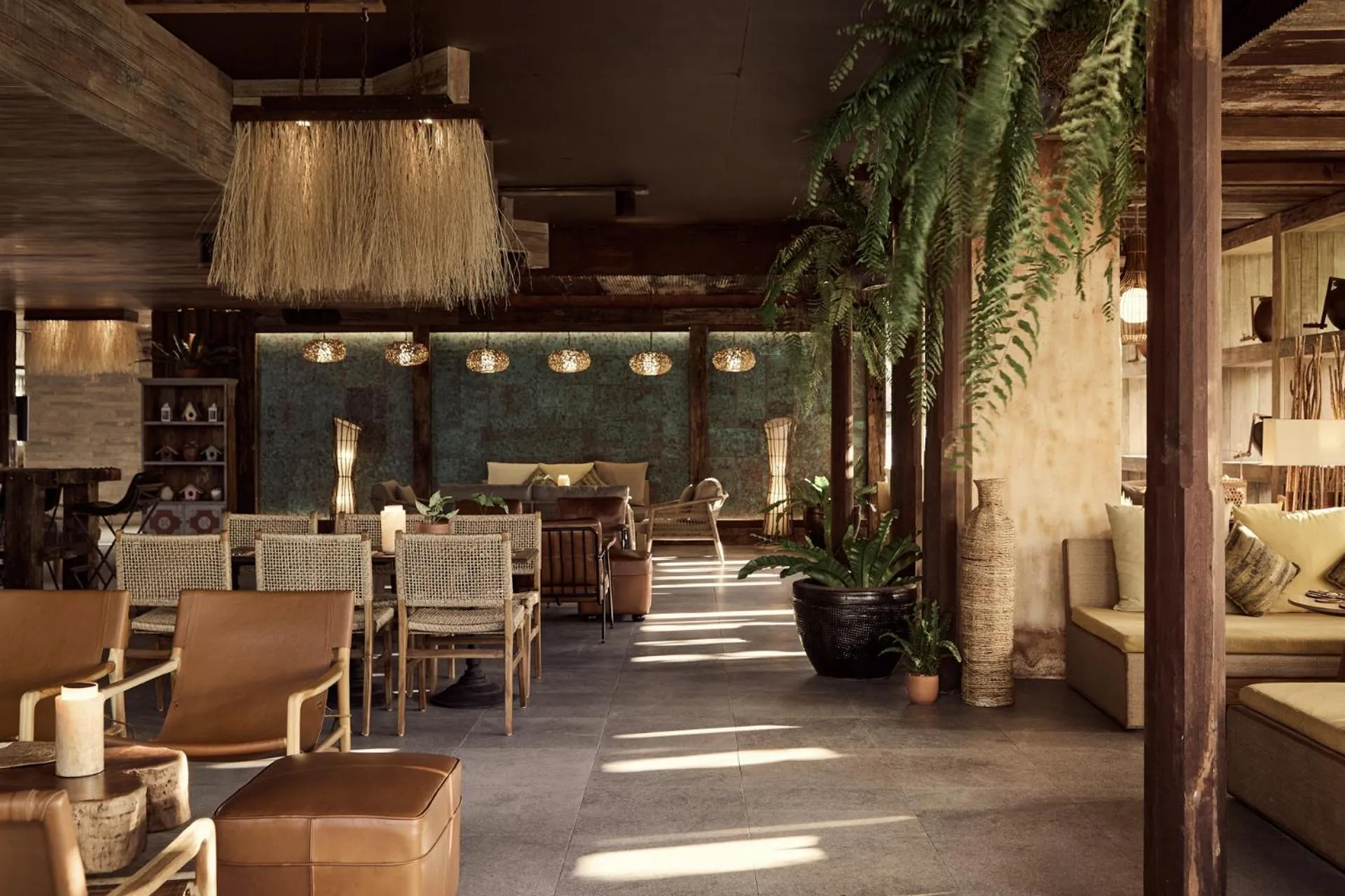 Restaurant/places to eat in Dinso Resort & Villas Phuket, Vignette Collection by IHG