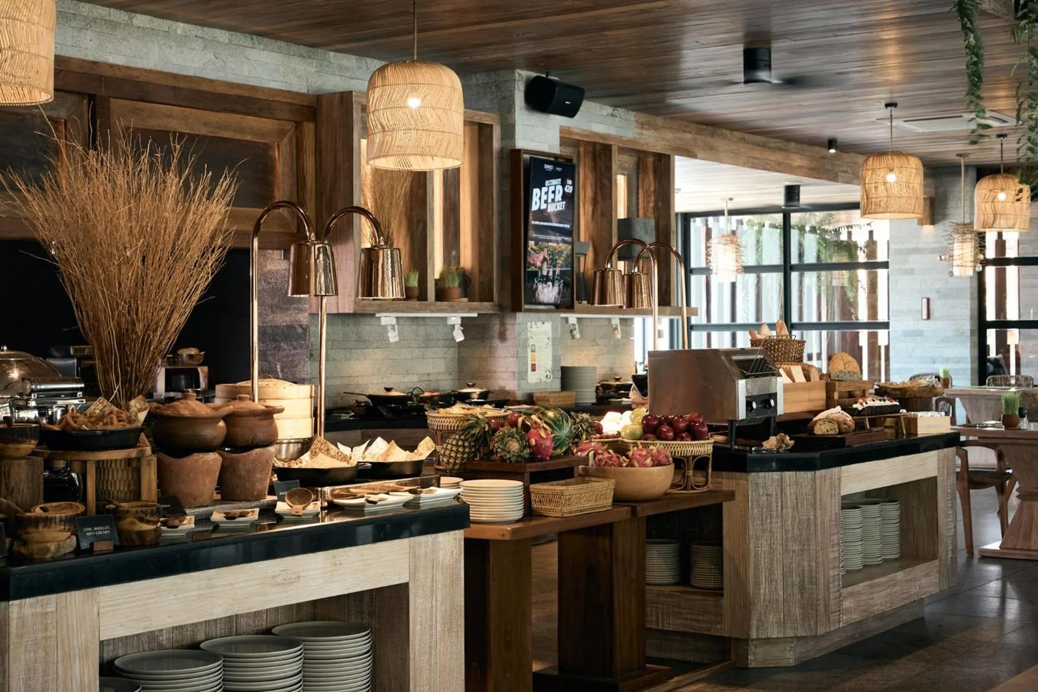 Restaurant/places to eat in Dinso Resort & Villas Phuket, Vignette Collection by IHG