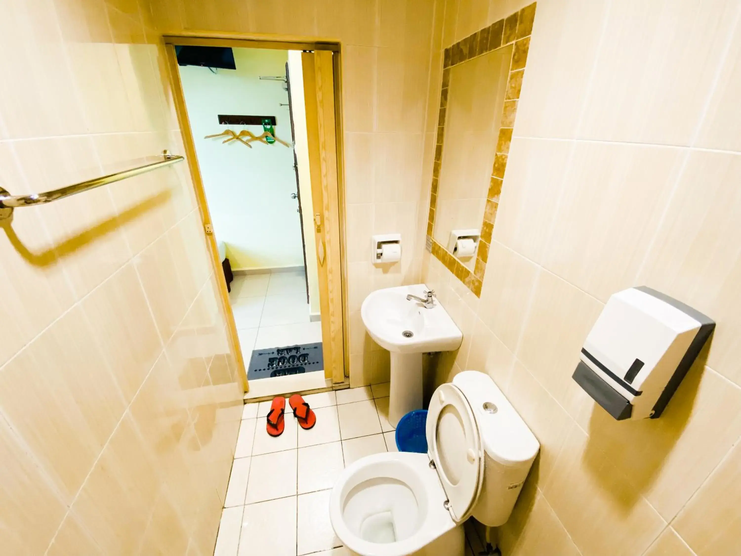 Bathroom in Sun Inns Hotel Puchong
