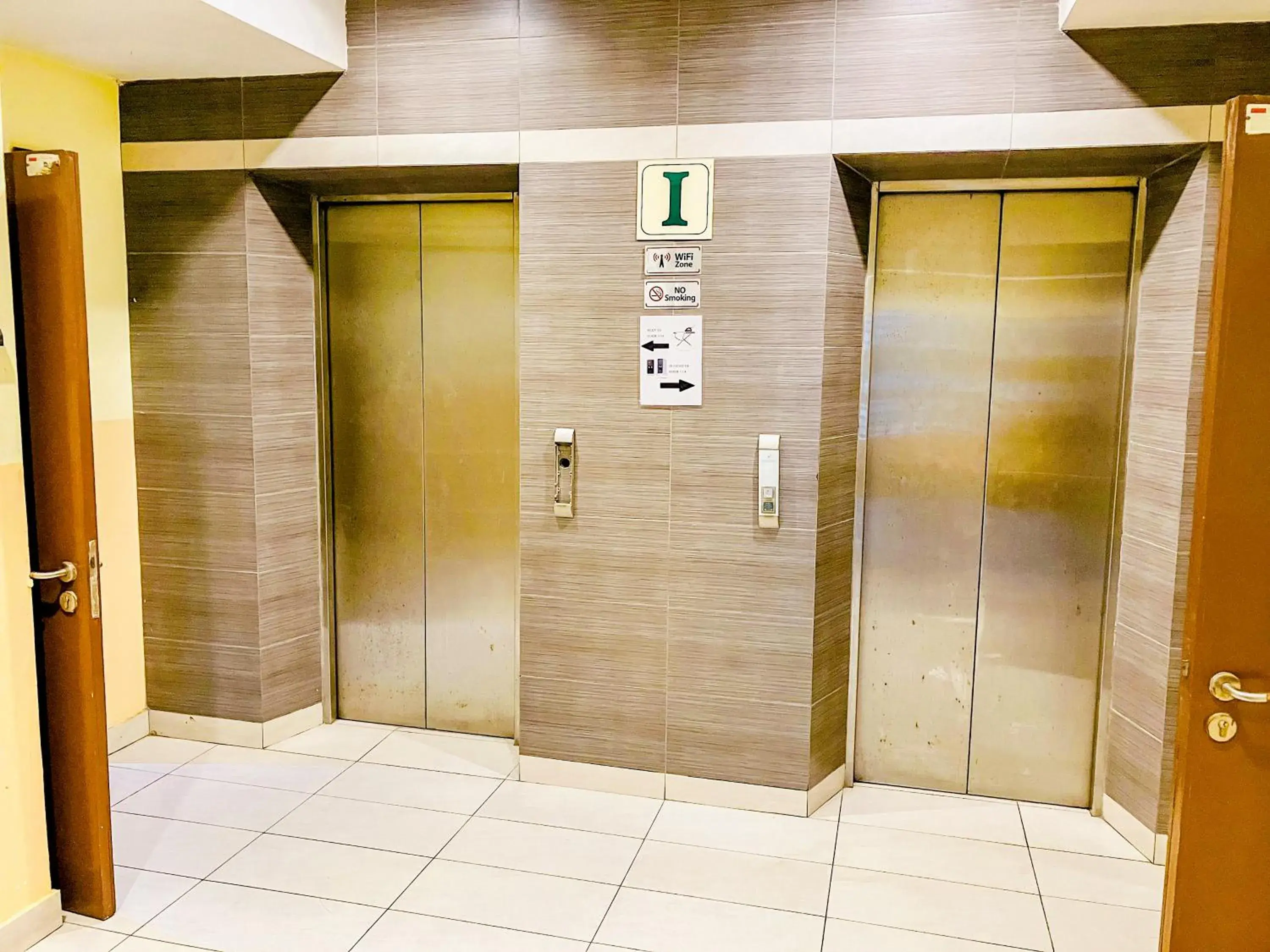 elevator, Bathroom in Sun Inns Hotel Puchong
