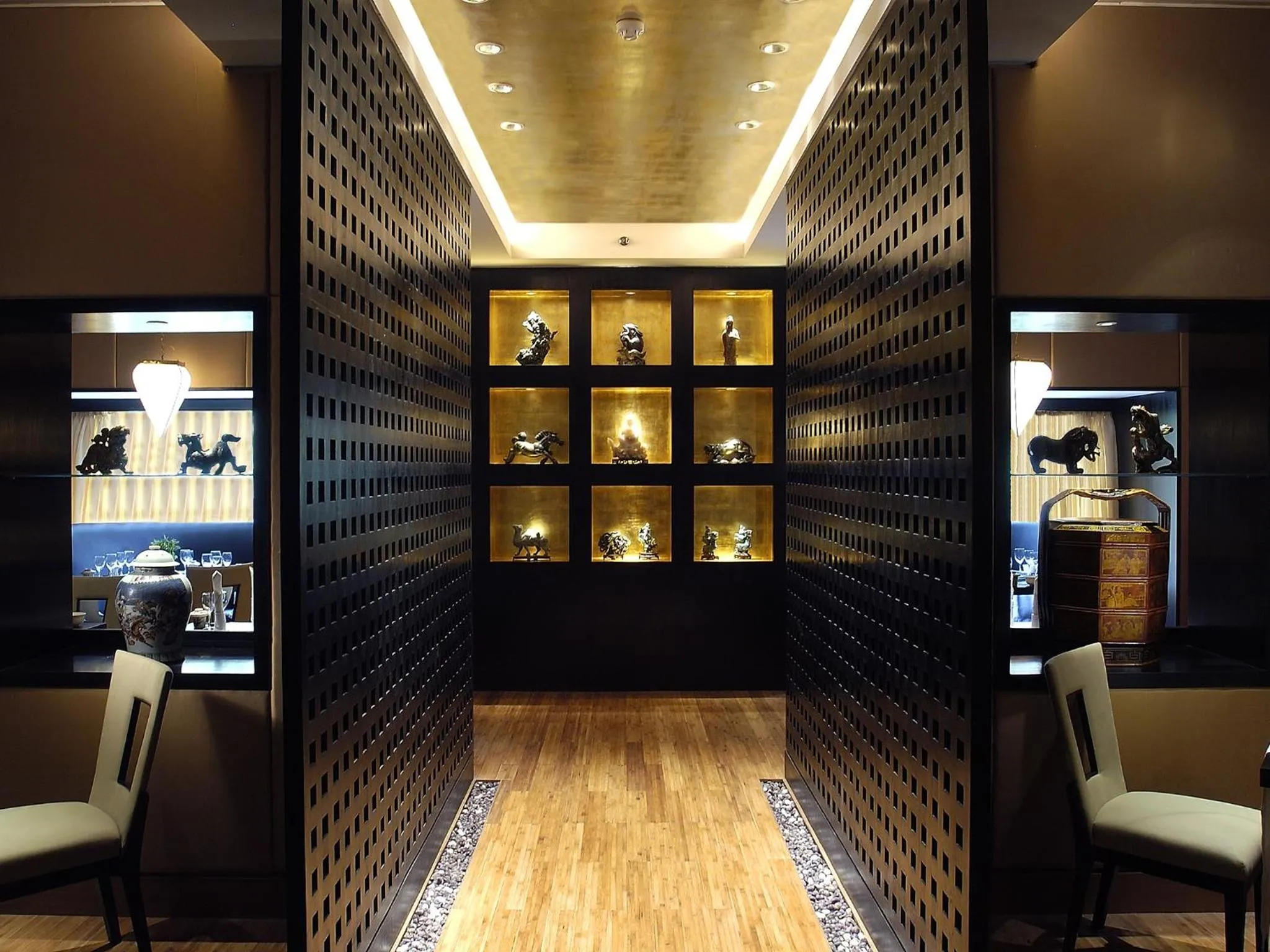 Dining area in The Claridges New Delhi