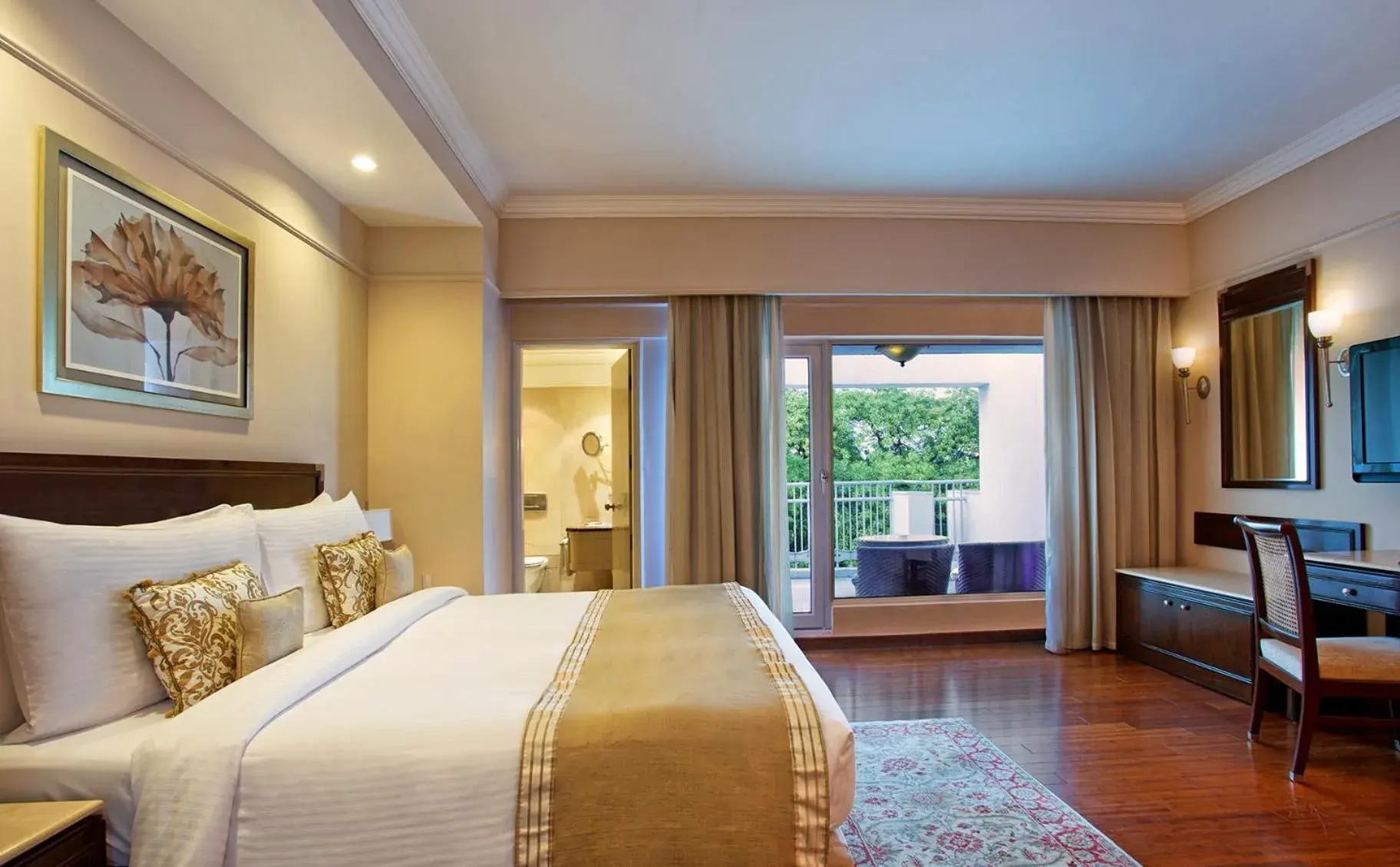 King Room with Balcony in The Claridges New Delhi King Room with Balcony in The Claridges New Delhi