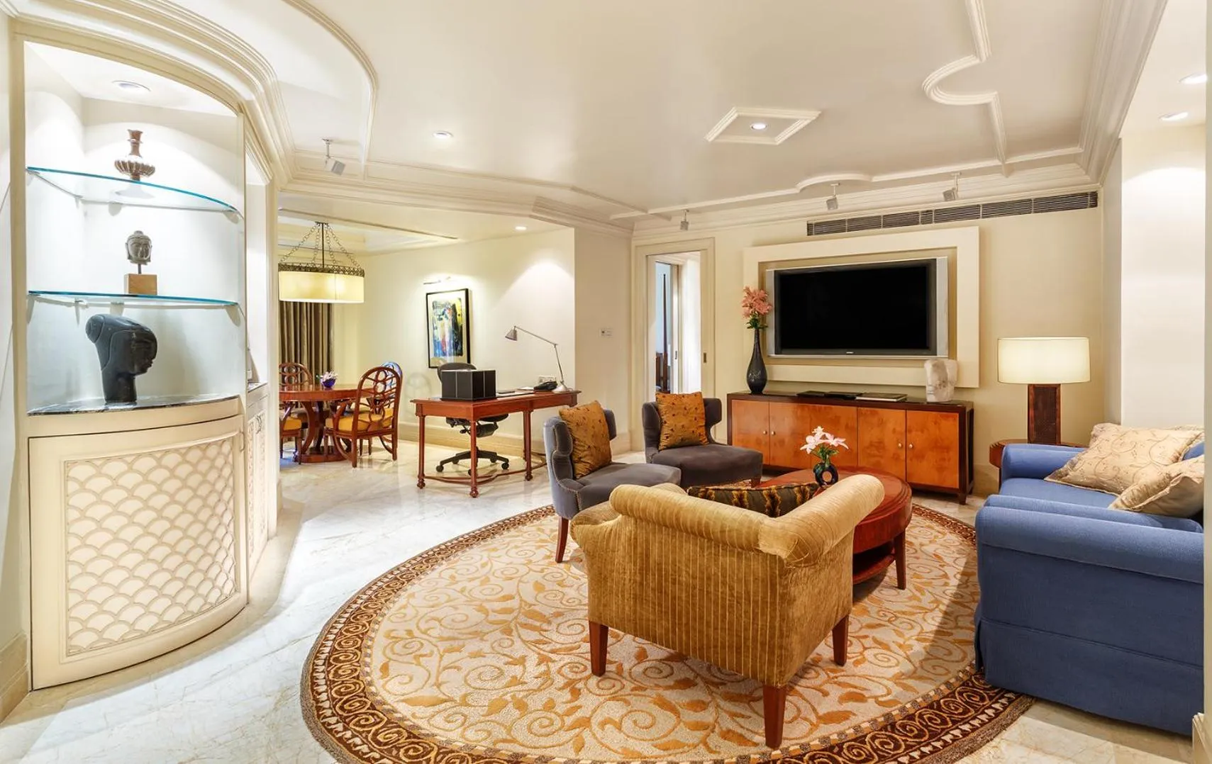 Living room in The Claridges New Delhi