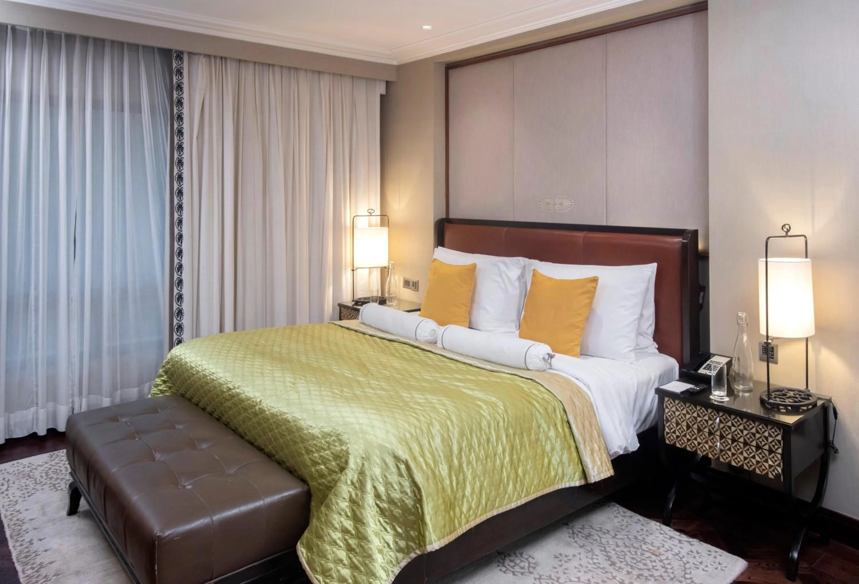 Bed in The Claridges New Delhi