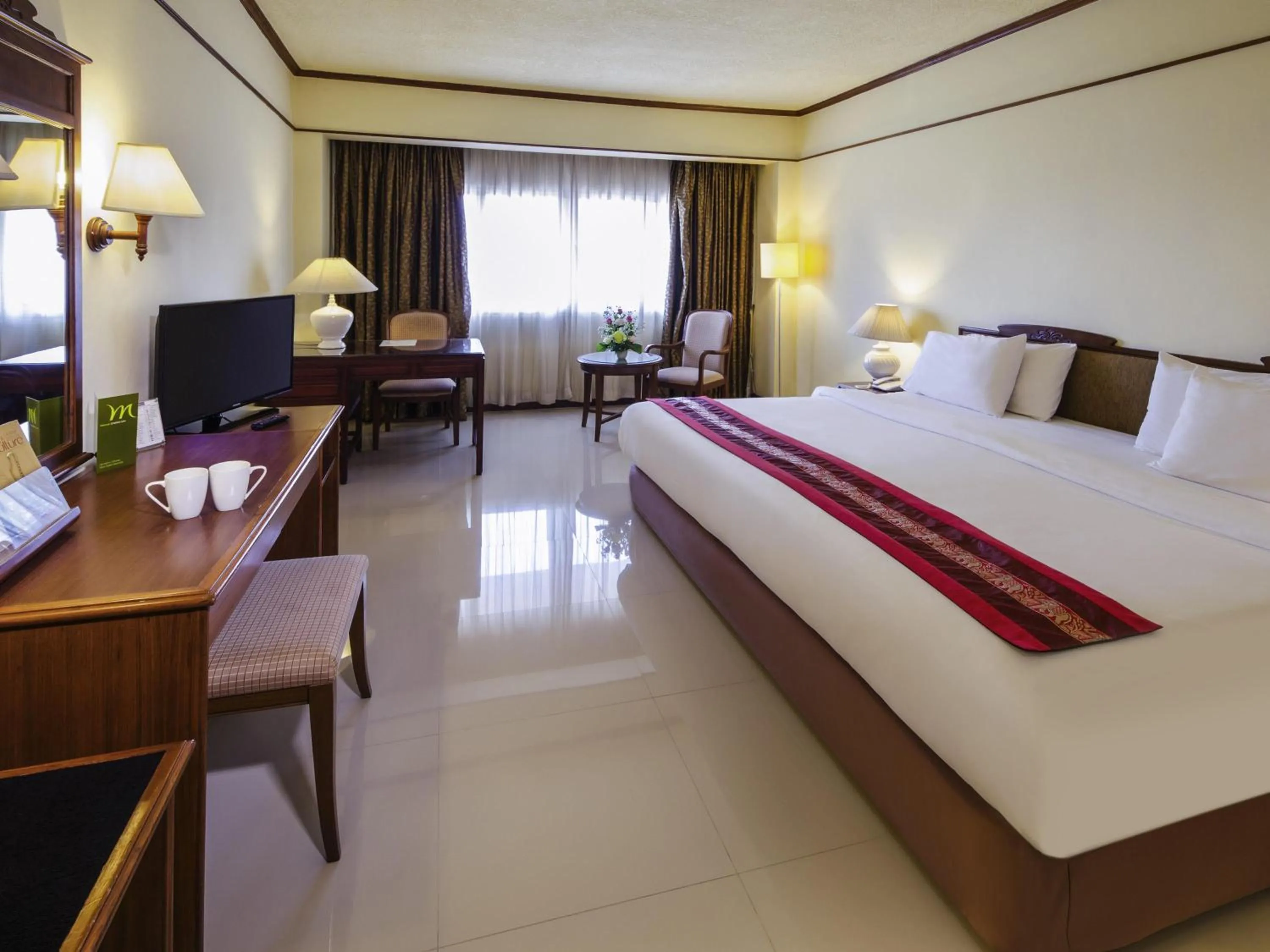 Bedroom, Bed in Mercure Chiang Mai