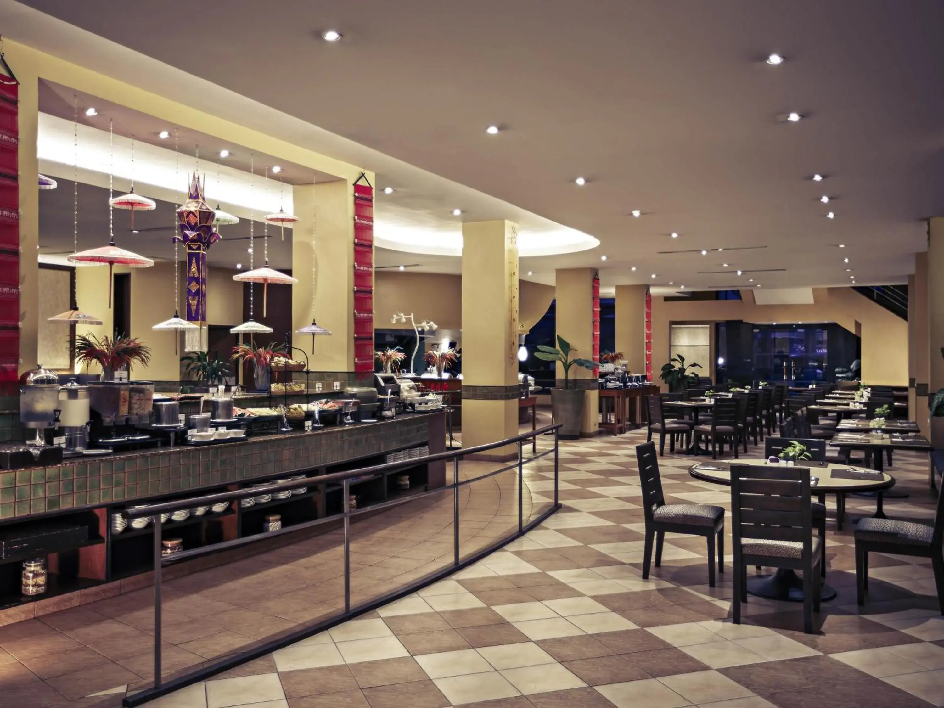 Restaurant/places to eat in Mercure Chiang Mai Restaurant/places to eat in Mercure Chiang Mai