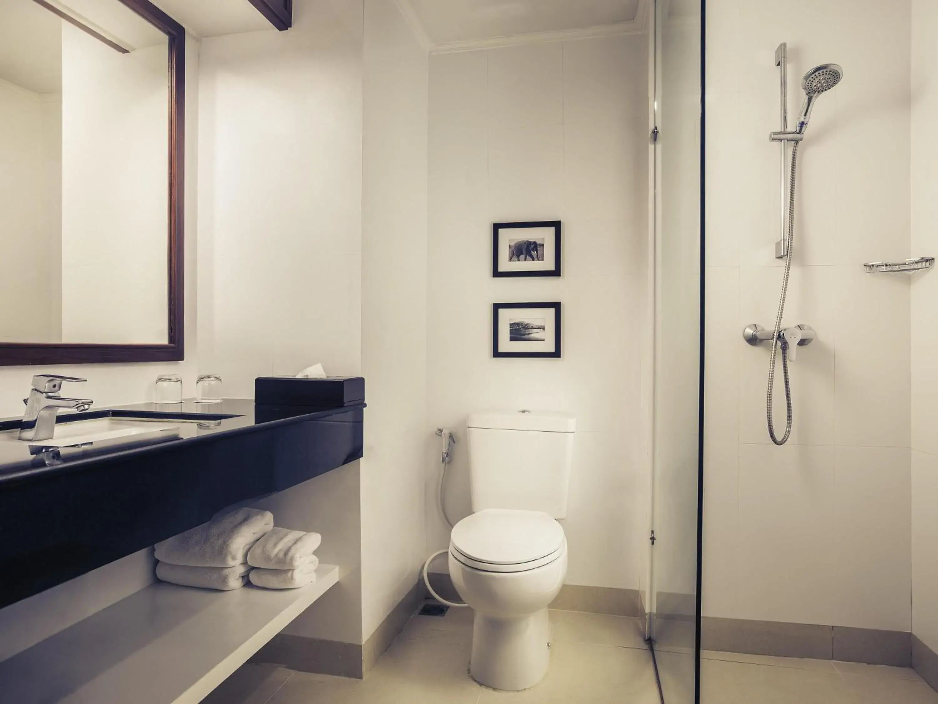 Superior Twin Room in Mercure Chiang Mai Superior Twin Room in Mercure Chiang Mai