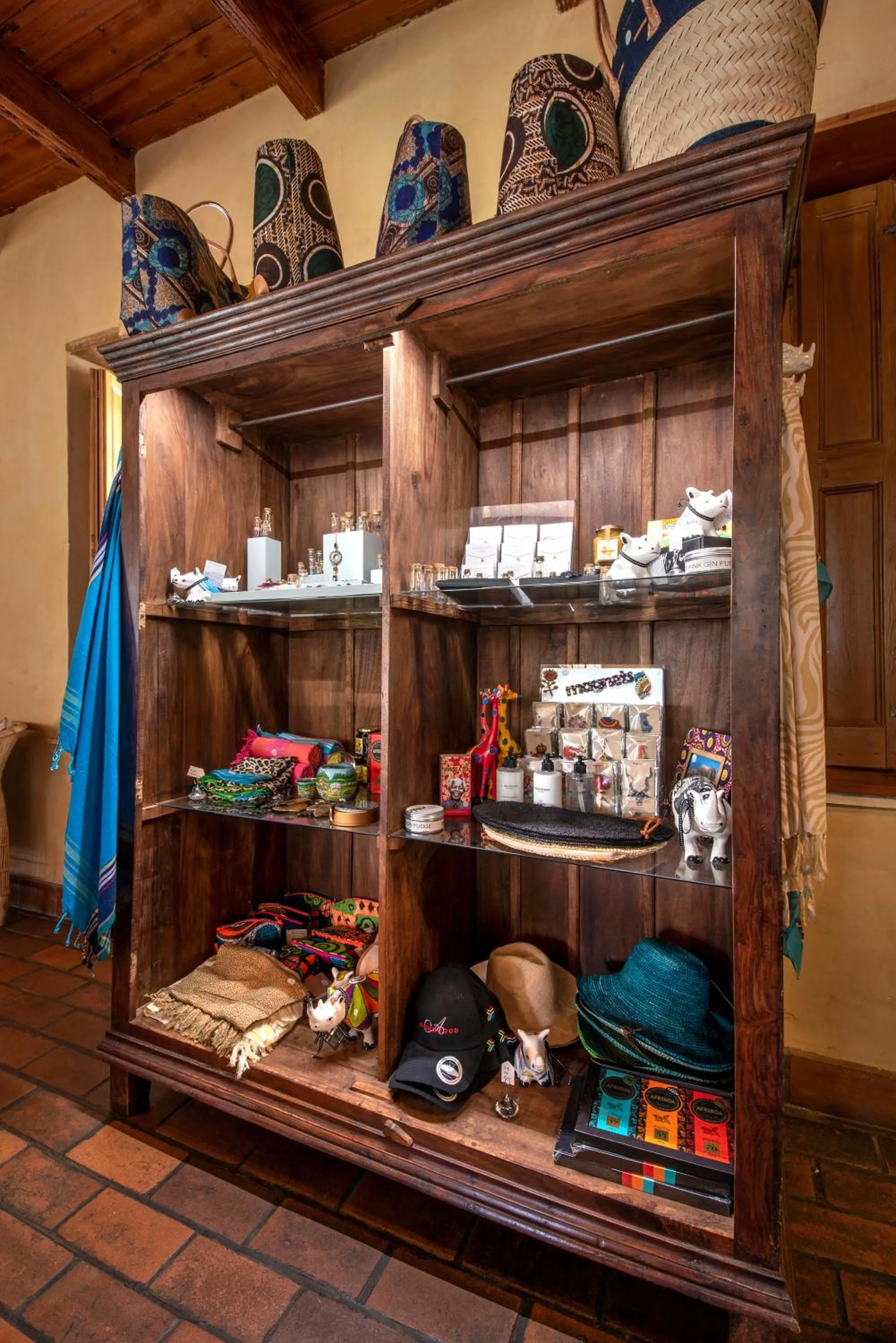 On-site shops in Avondrood Guest House by The Oyster Collection