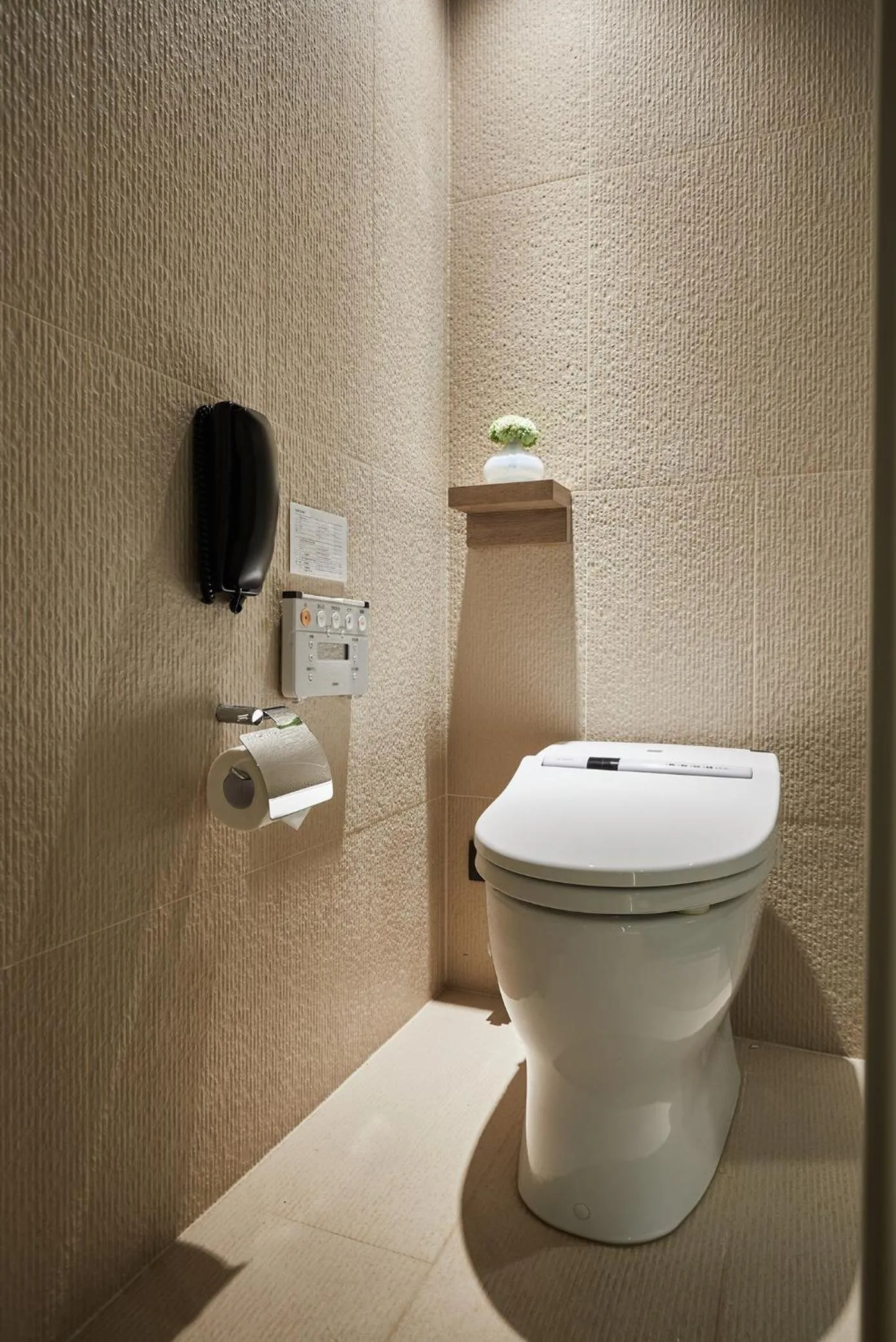 Toilet in K Hotel Taipei Nanjing