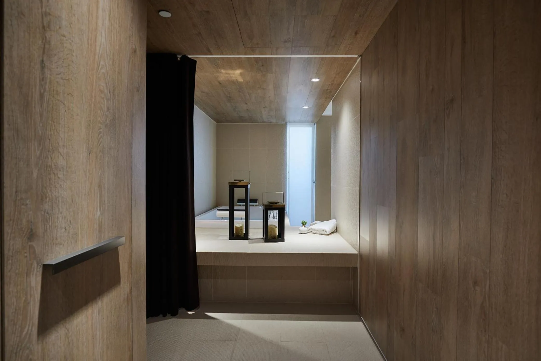 Bathroom, Bed in K Hotel Taipei Nanjing