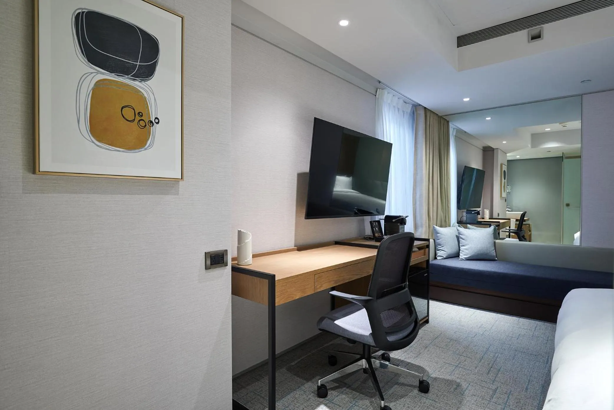 Photo of the whole room, Bed in K Hotel Taipei Nanjing