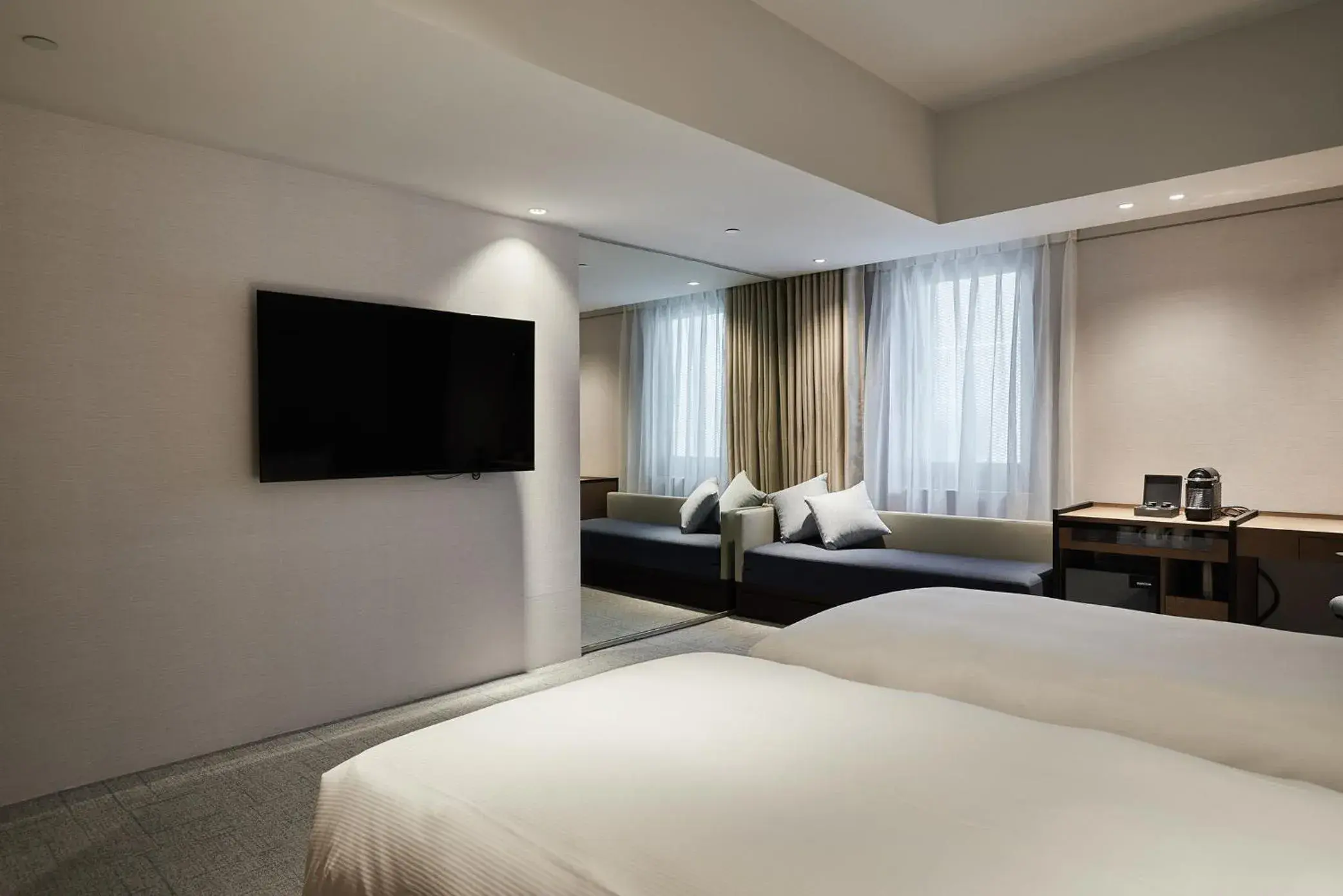 Communal lounge/ TV room, Bed in K Hotel Taipei Nanjing Communal lounge/ TV room, Bed in K Hotel Taipei Nanjing