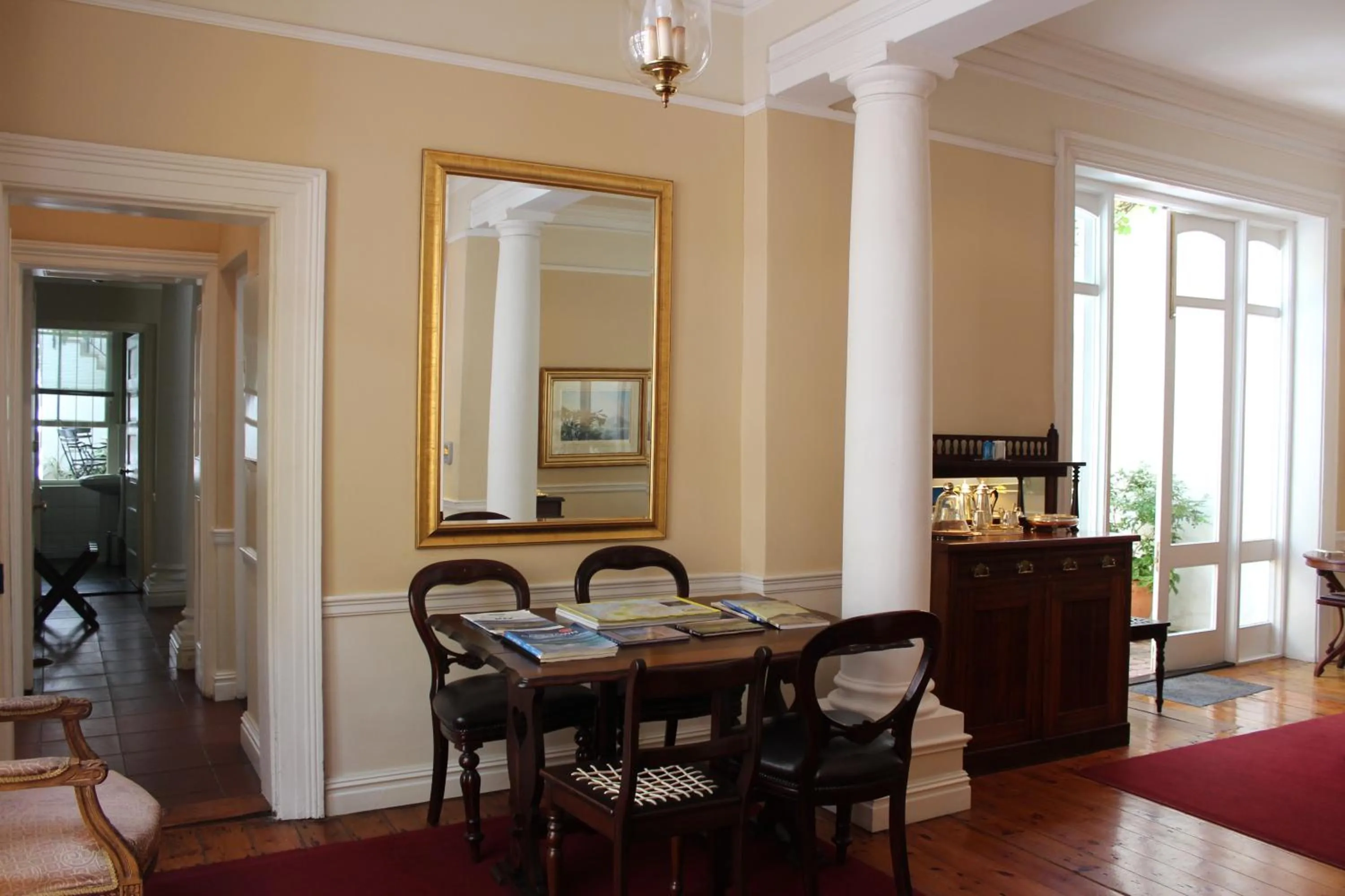 Lobby or reception in Tintagel Guest House