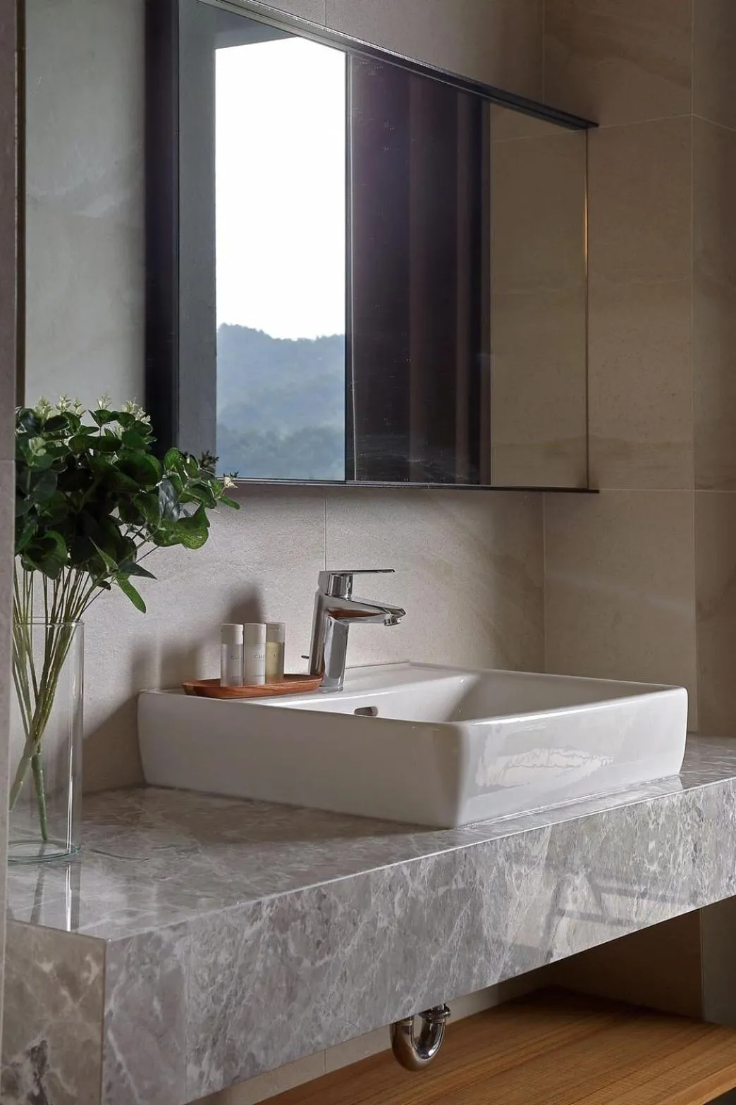 Decorative detail in Sun Moon Lake Blue Sky Bay B&B