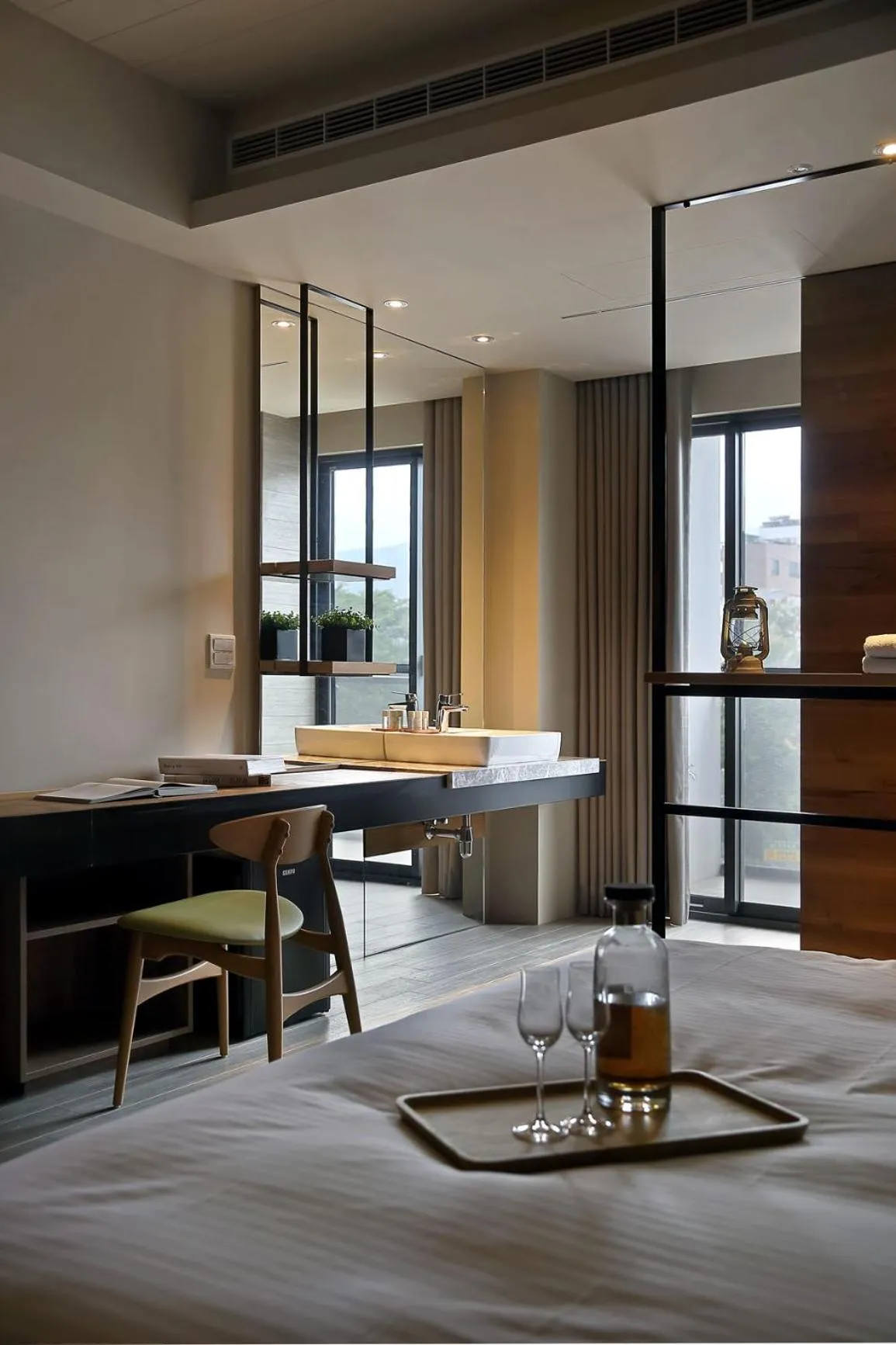 Seating area, Bed in Sun Moon Lake Blue Sky Bay B&B